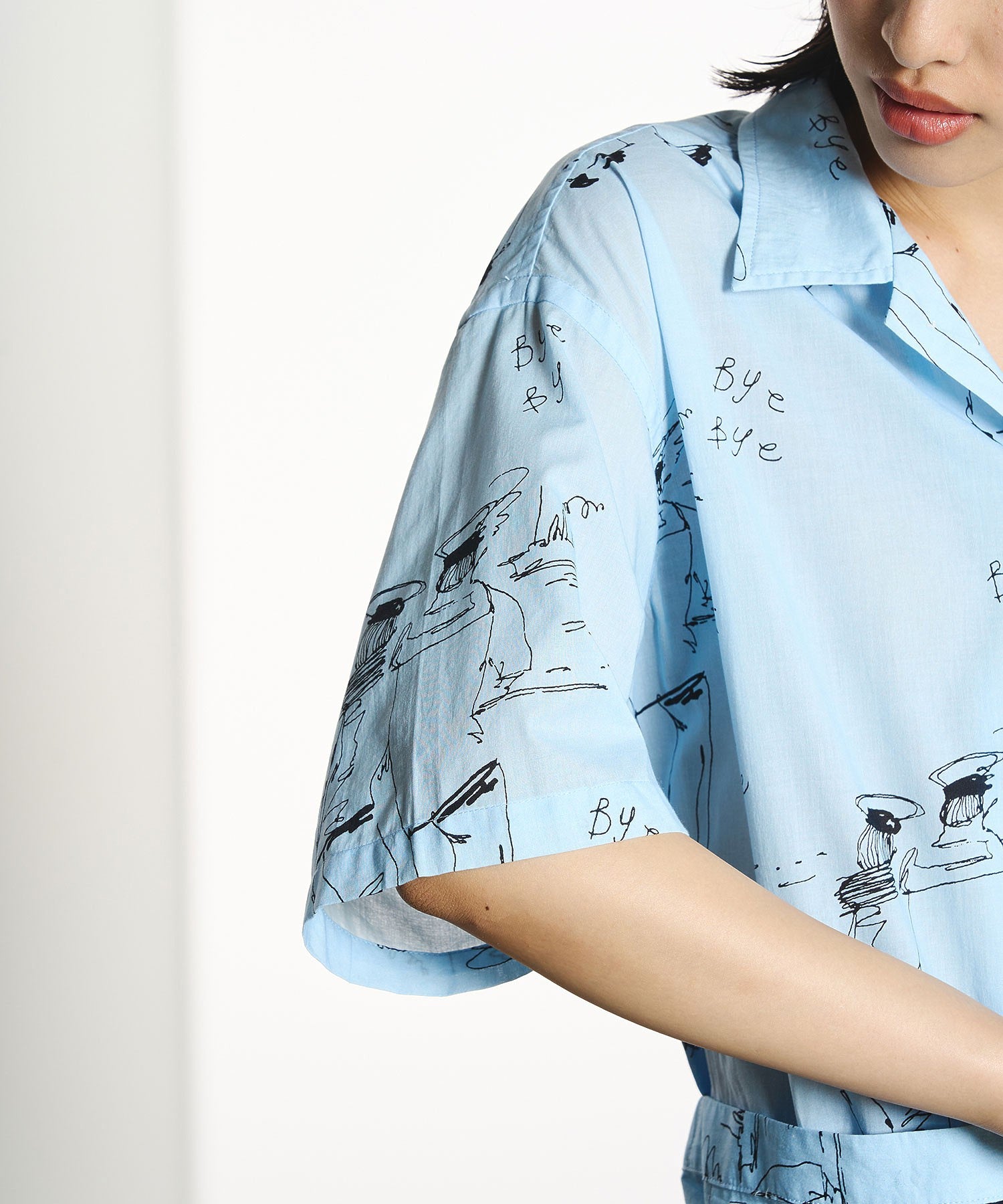 【ROSE BUD別注】INDIA IS BEAUTIFUL/SHORT-SLEEVE PRINTED SHIRT