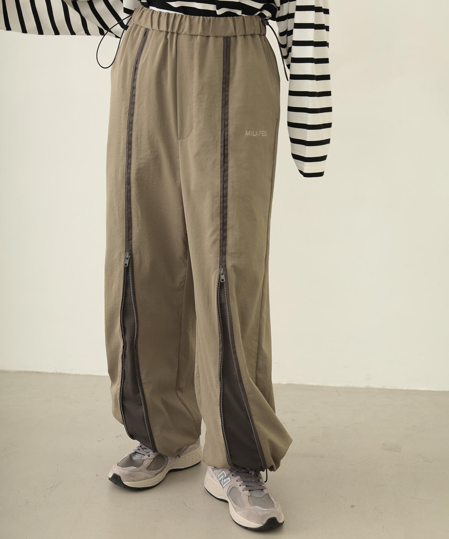 FRONT LINE ZIP UP PANTS