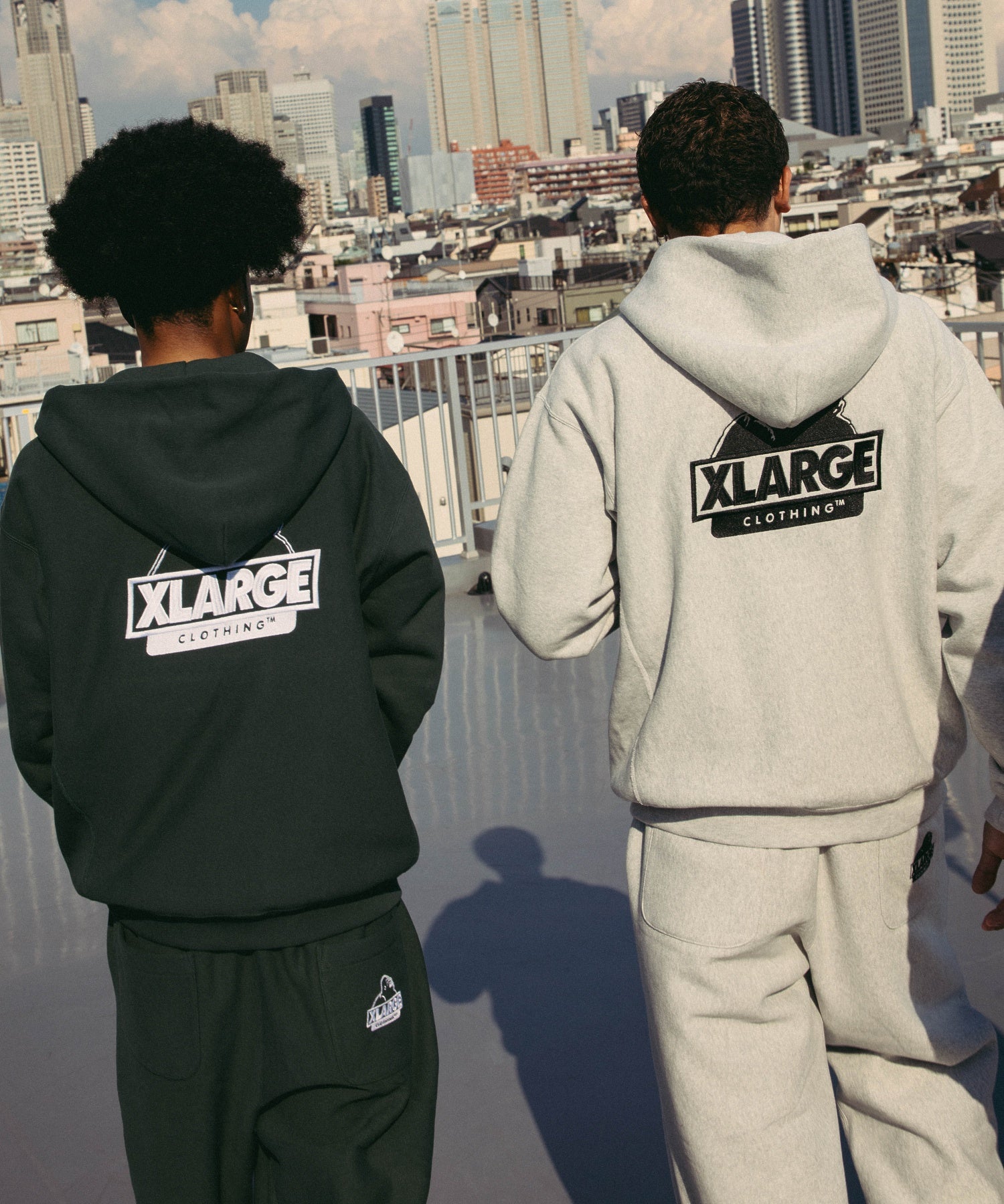 XLARGE×Champion REVERSE WEAVE ZIP UP HOODED SWEATSHIRT