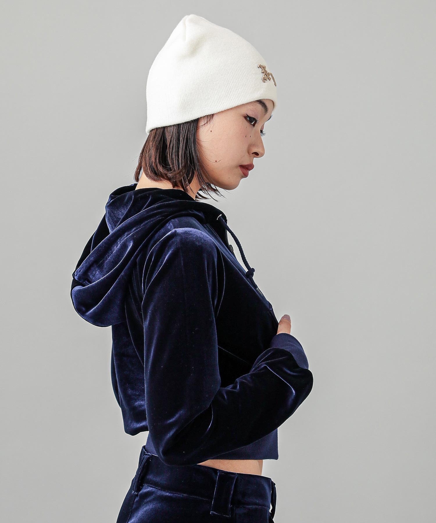 VELOUR ZIP UP HOODIE