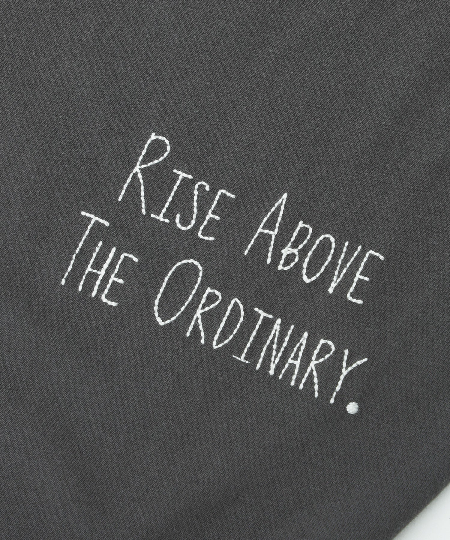 FREEHAND LIKE EMBROIDERY S/S TEE