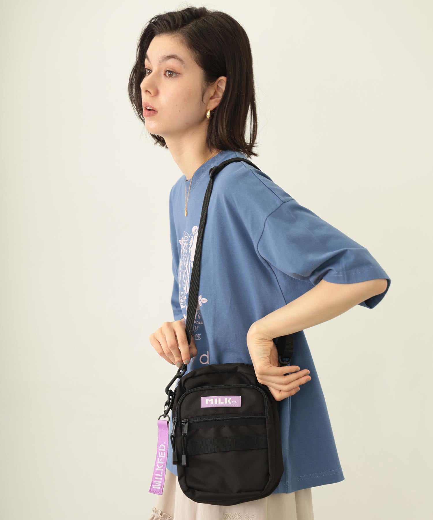 ACTIVE FRONT POCKET MOLLE SHOULDER BAG MILKFED.