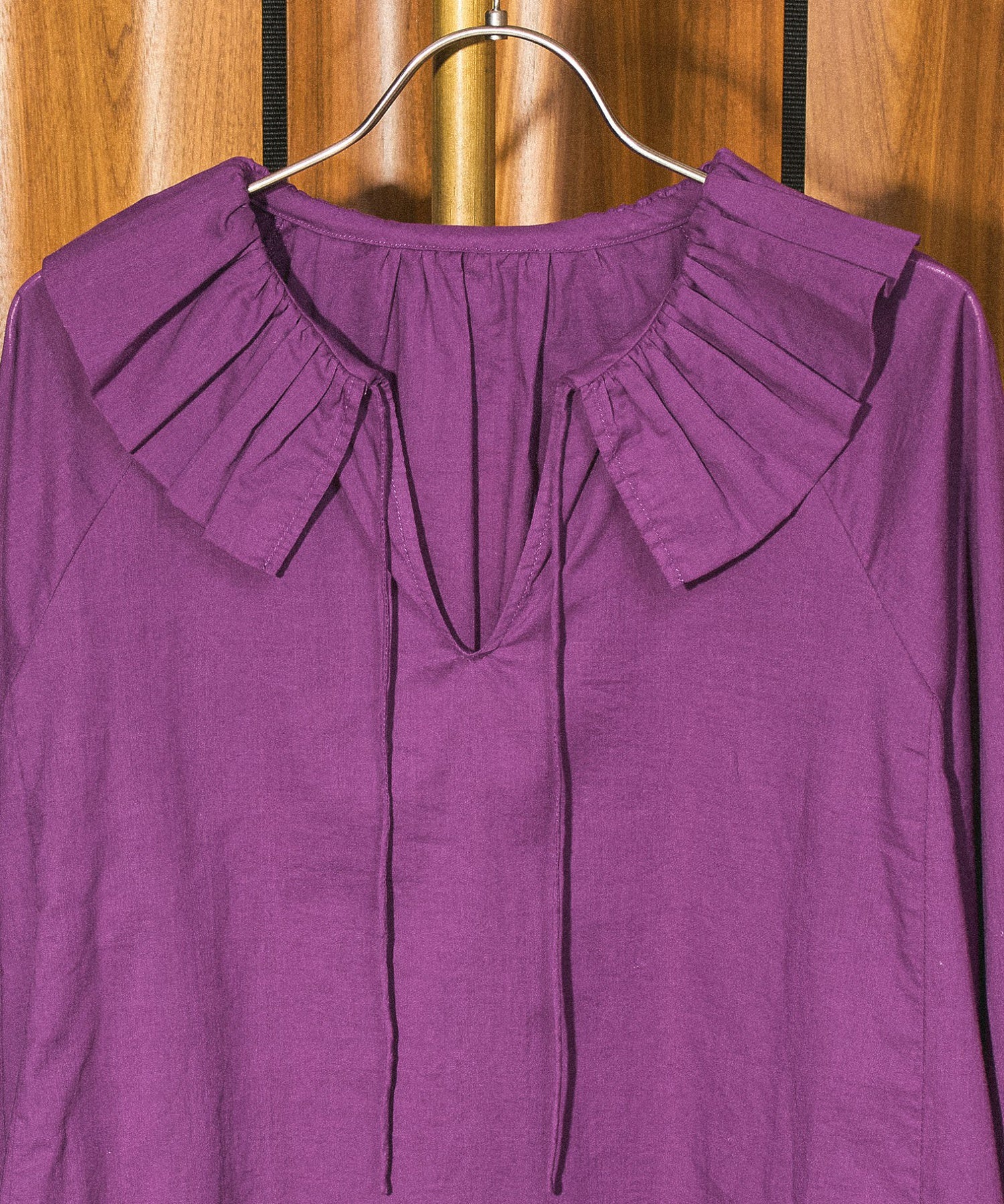 FRILL COLLAR BLOUSE