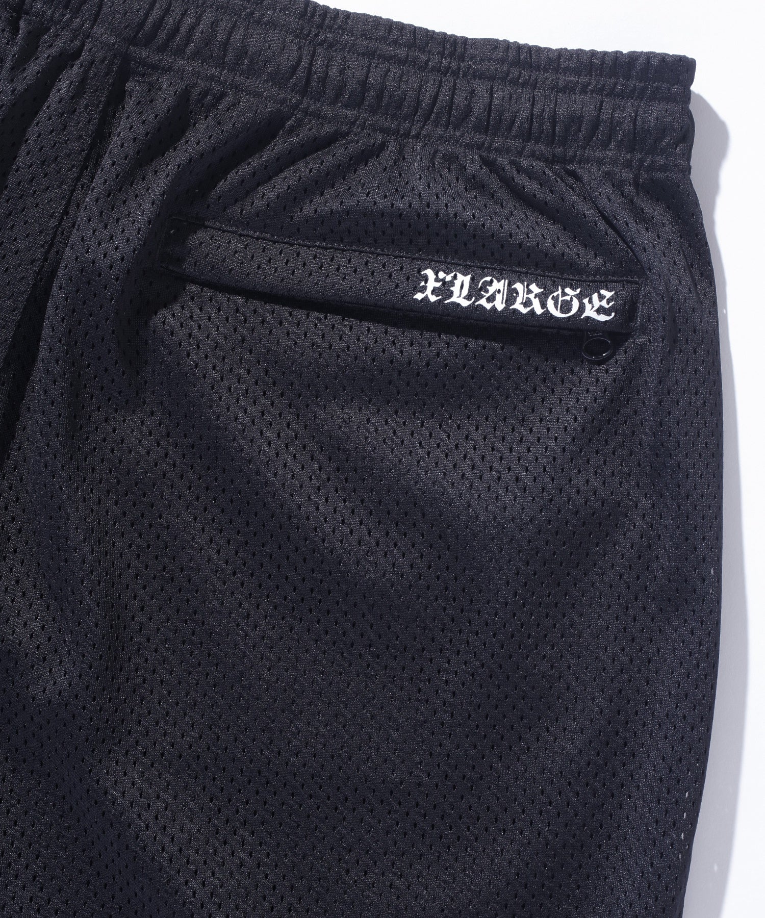 OLD ENGLISH MESH SHORTS