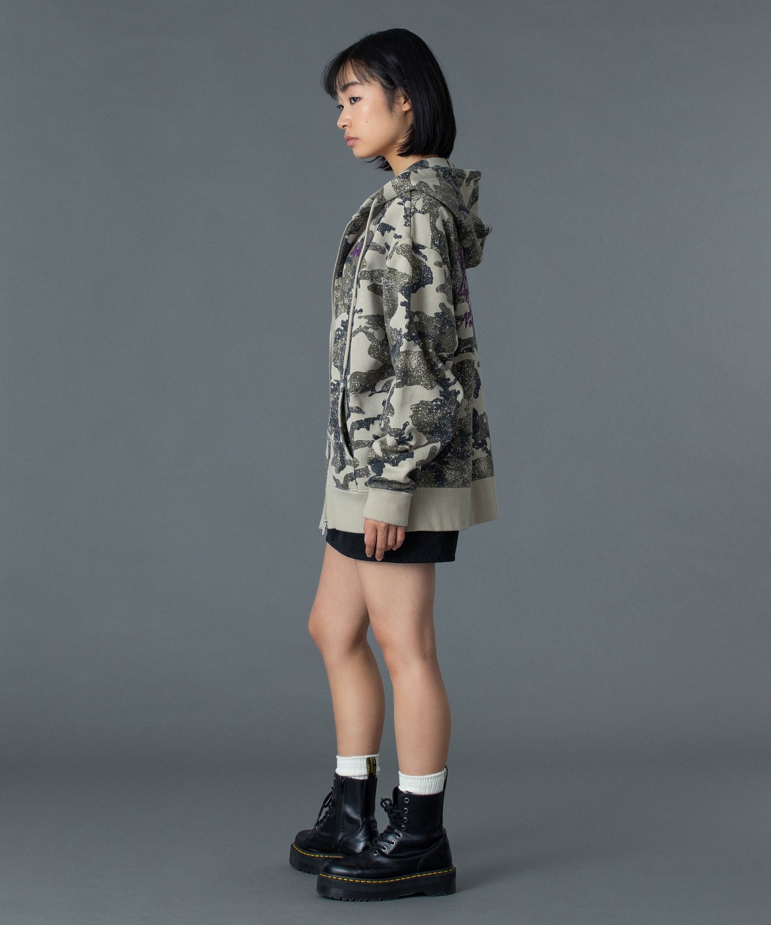 EMBROIDERED LOGO ZIP UP SWEAT HOODIE