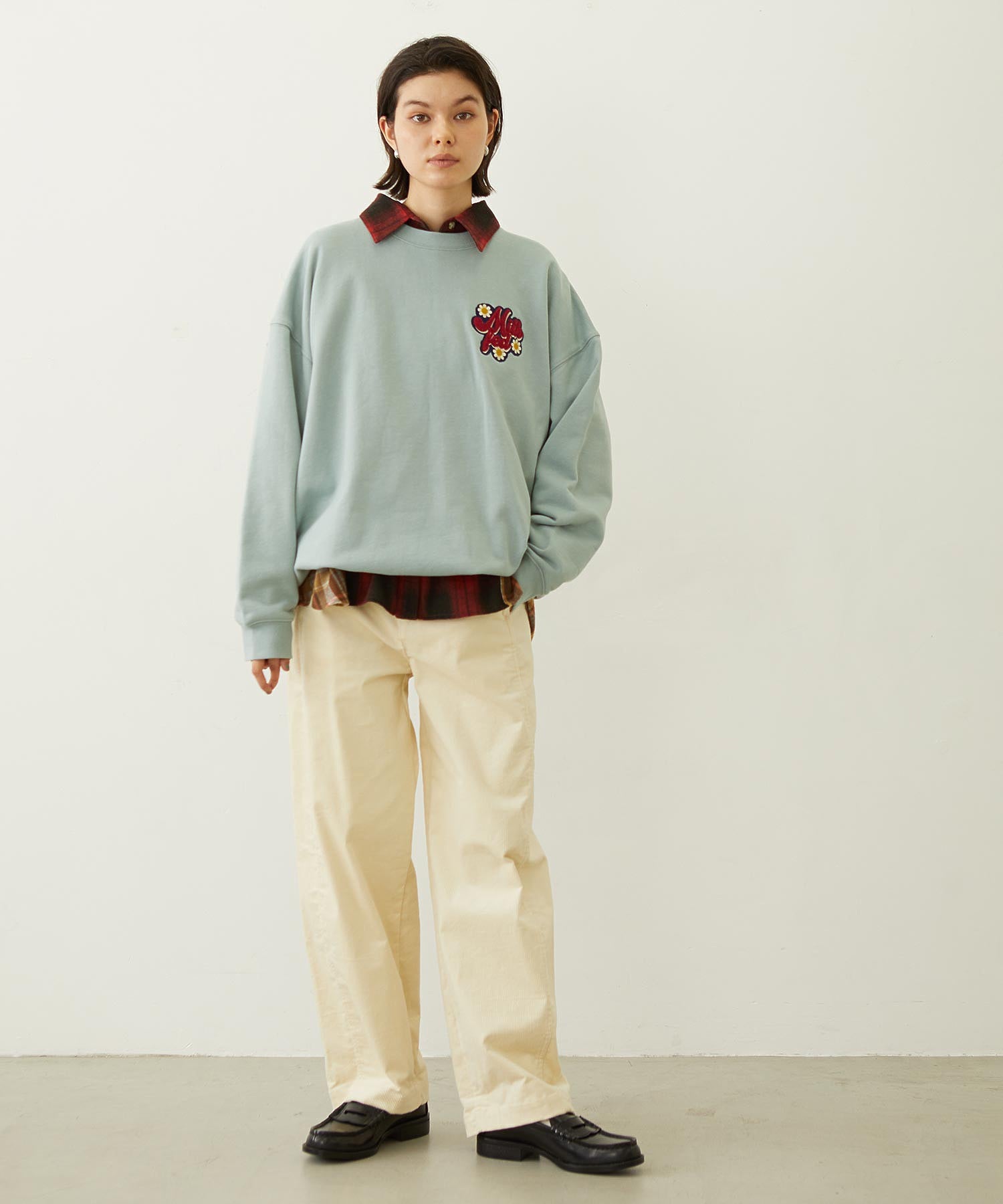 FLOWER LOGO CHENILLE EMBROIDERY SWEAT TOP