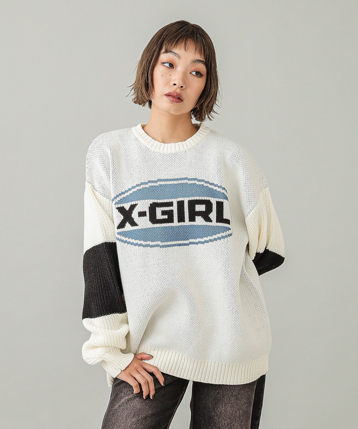 BICOLOR OVAL LOGO JACQUARD KNIT TOP