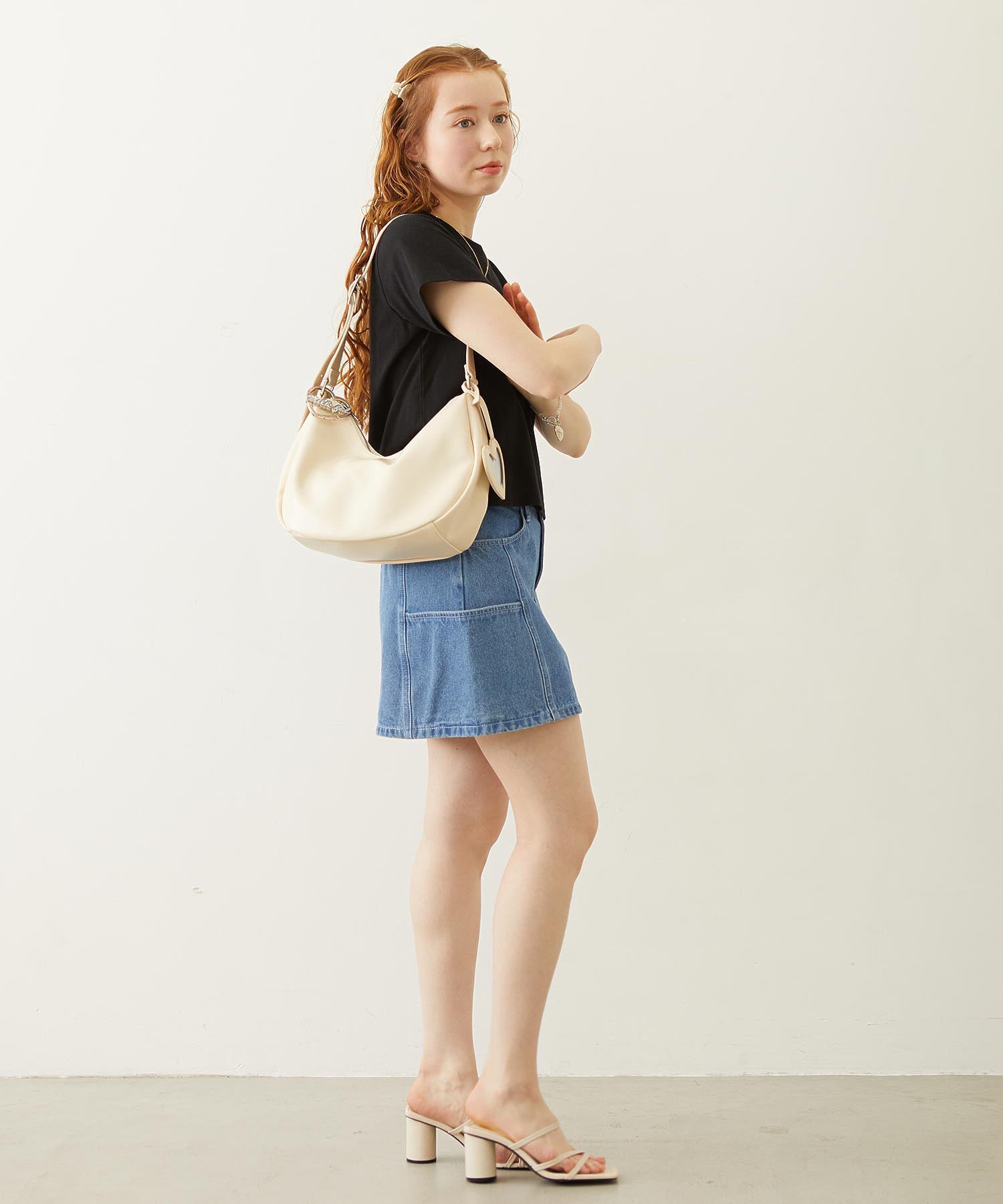 HEART MIRROR SHOULDER BAG