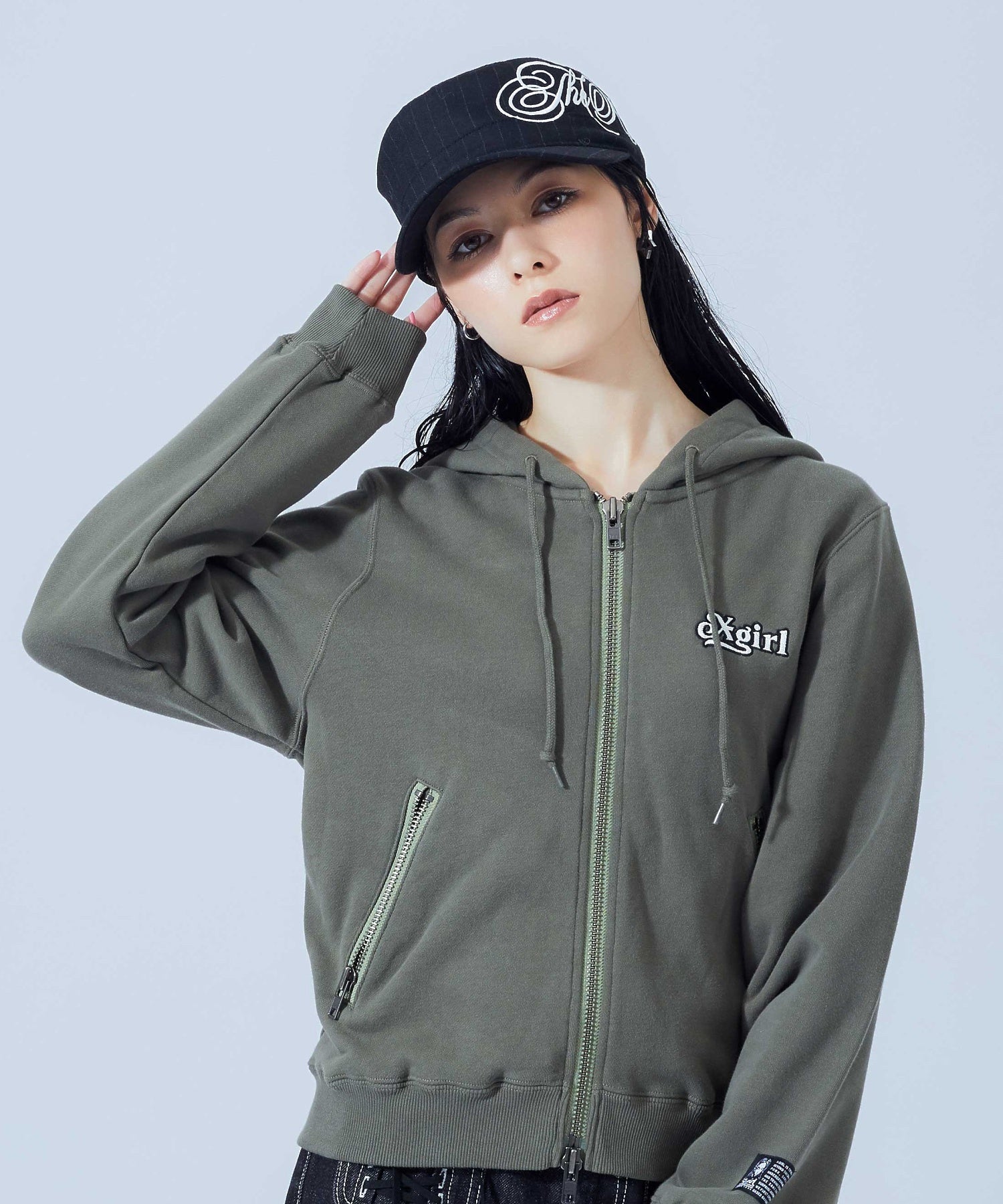 SIDE SCRIPT LOGO STRIPED CASQUETTE