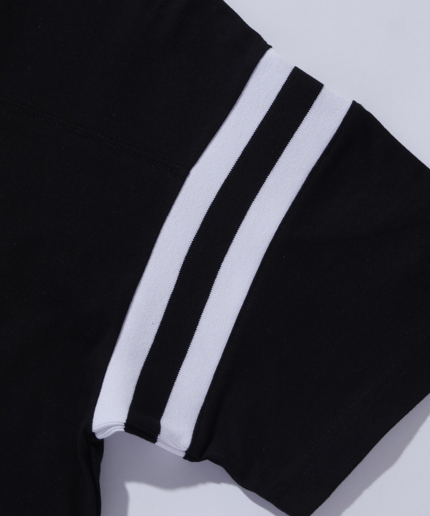FOOTBALL S/S TEE