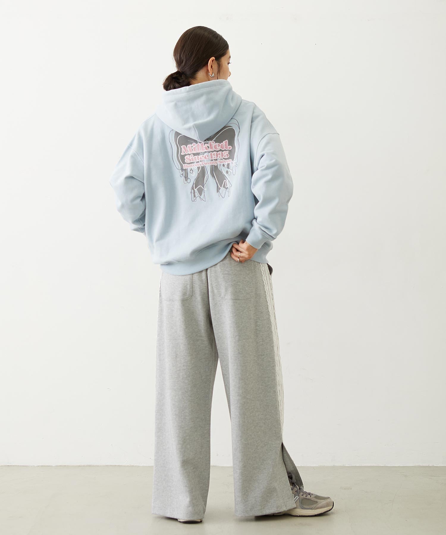 RIBBON EMBROIDERY SWEAT HOODIE