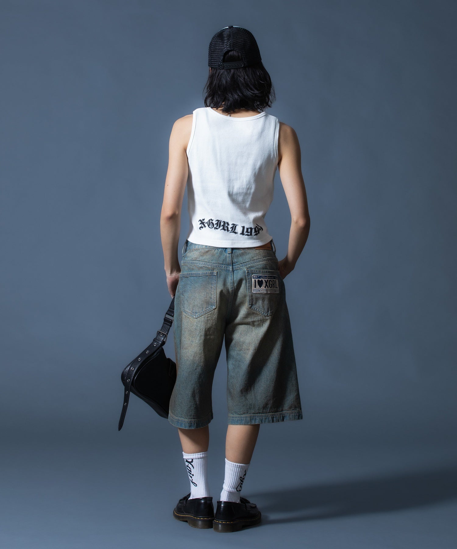 METAL NAME LOGO TANK TOP