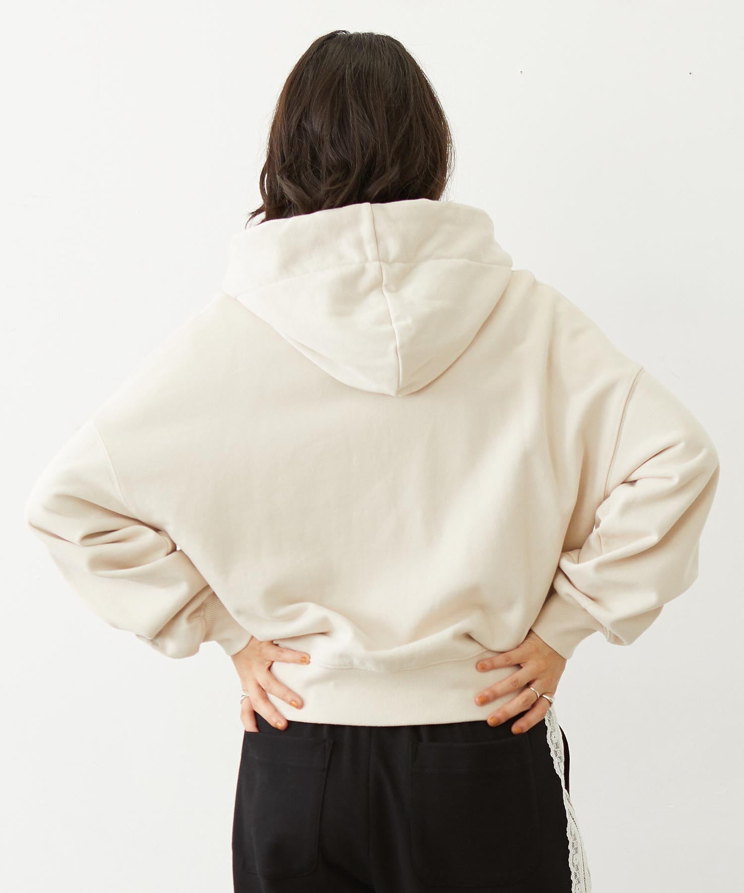 BIG RIBBON SWEAT ZIP HOODIE