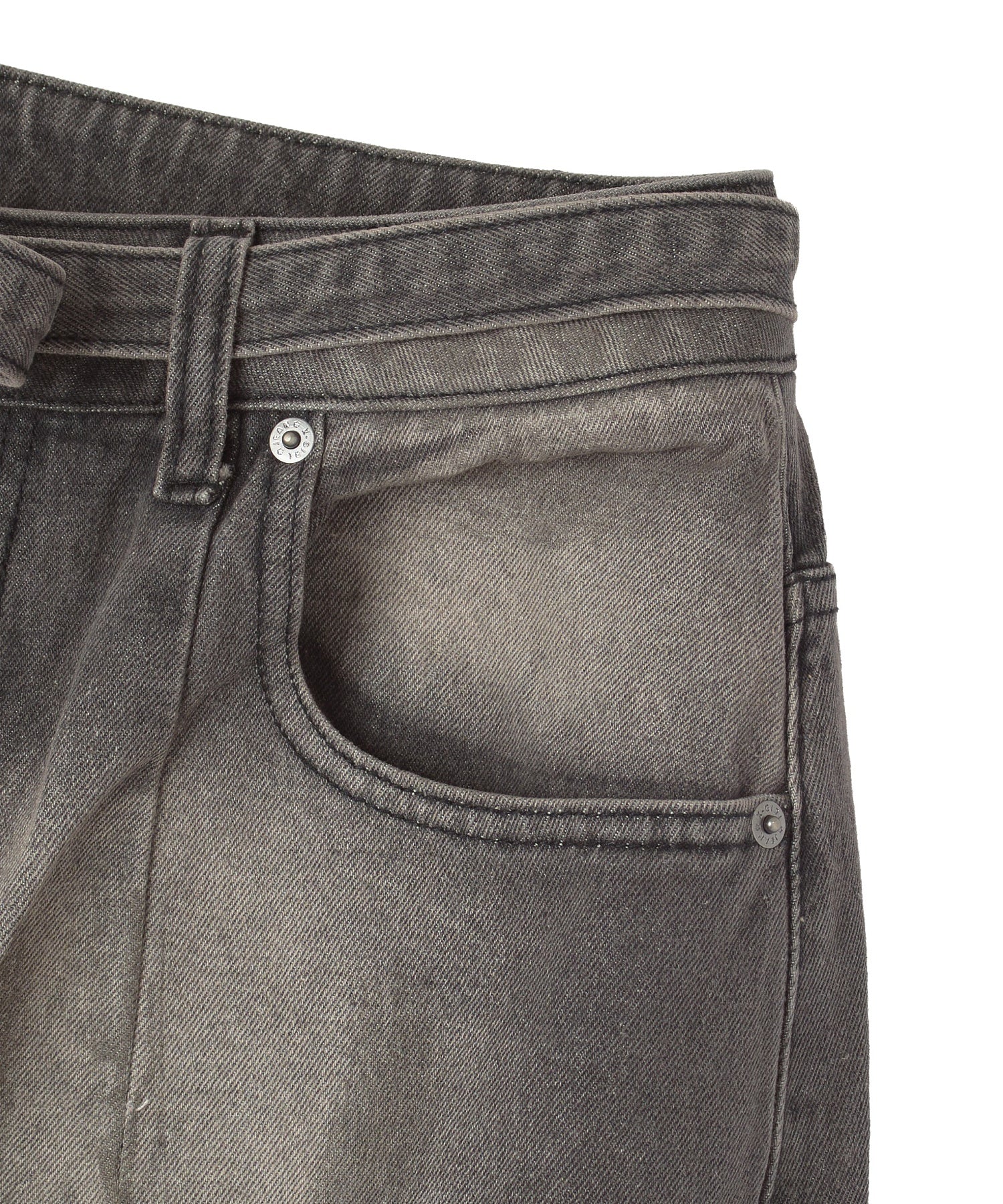 FADED FACE LABEL WIDE BAGGY DENIM PANTS