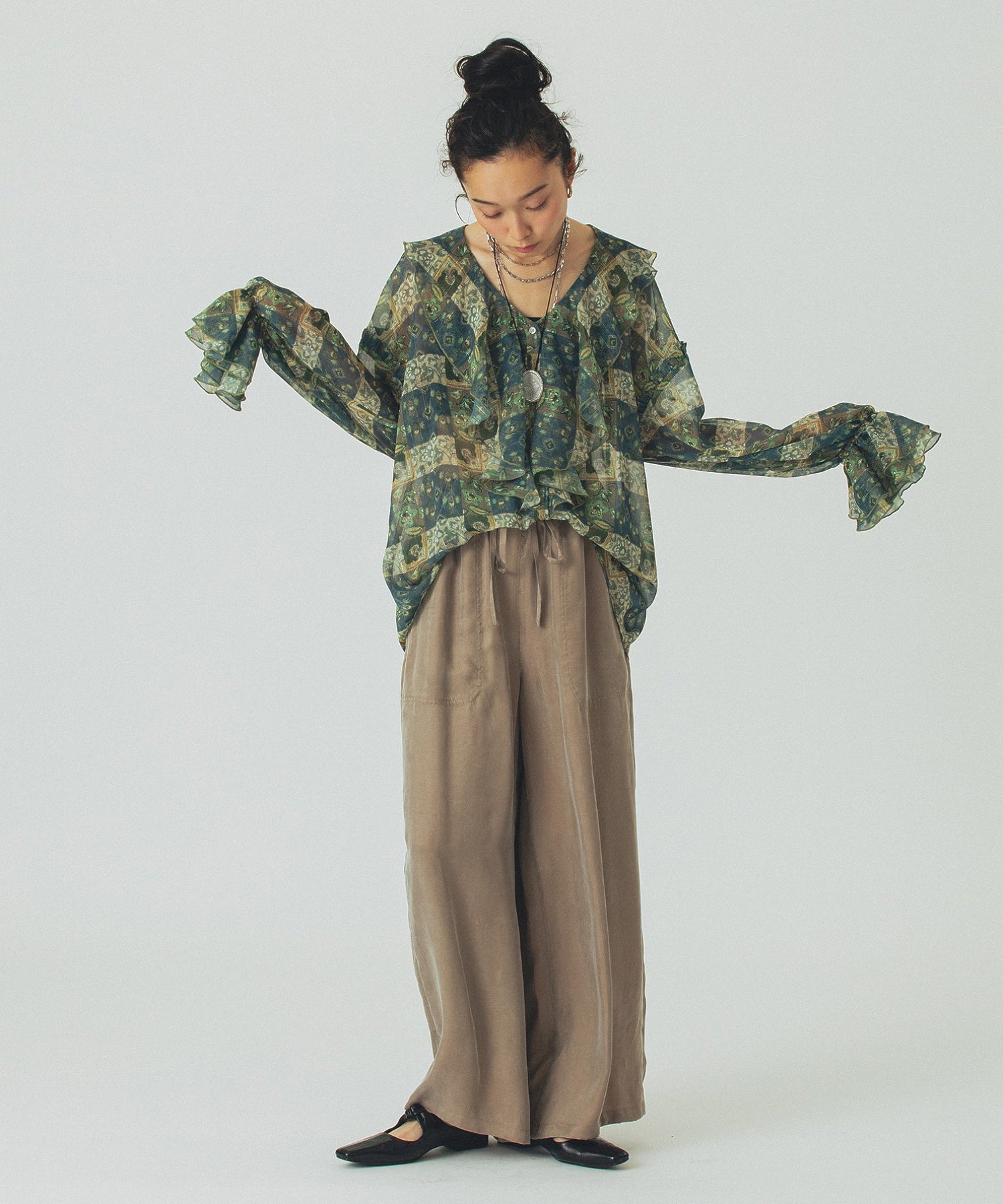 model:161cm 着用サイズ:S