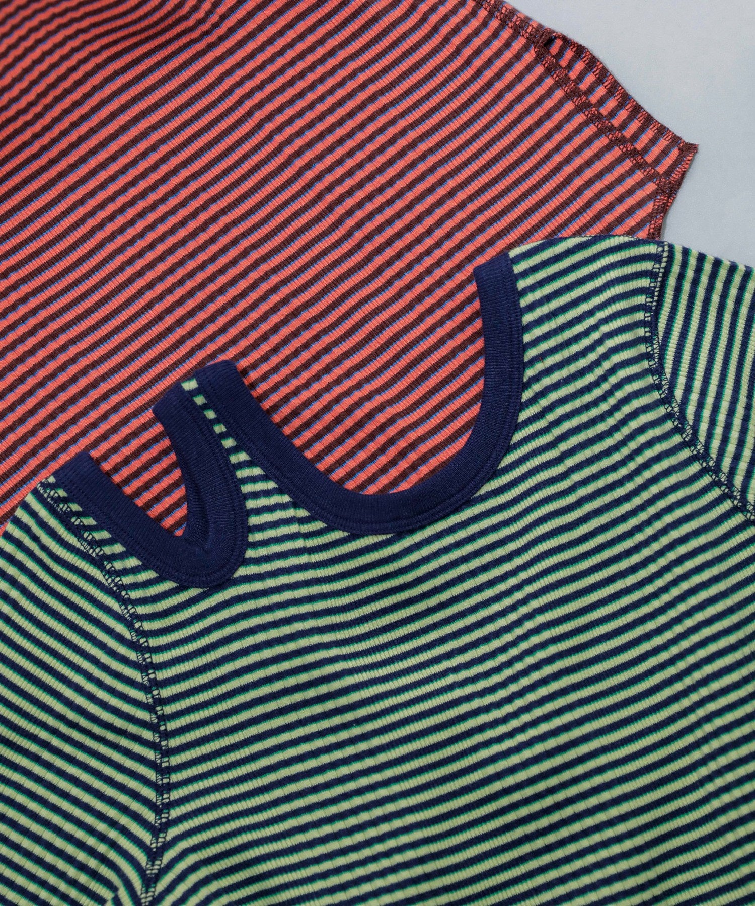 マルチボーダートップス