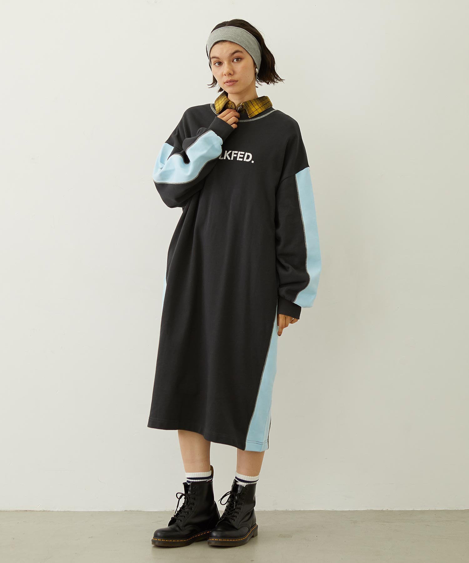 SIDE LINE SWEAT DRESS