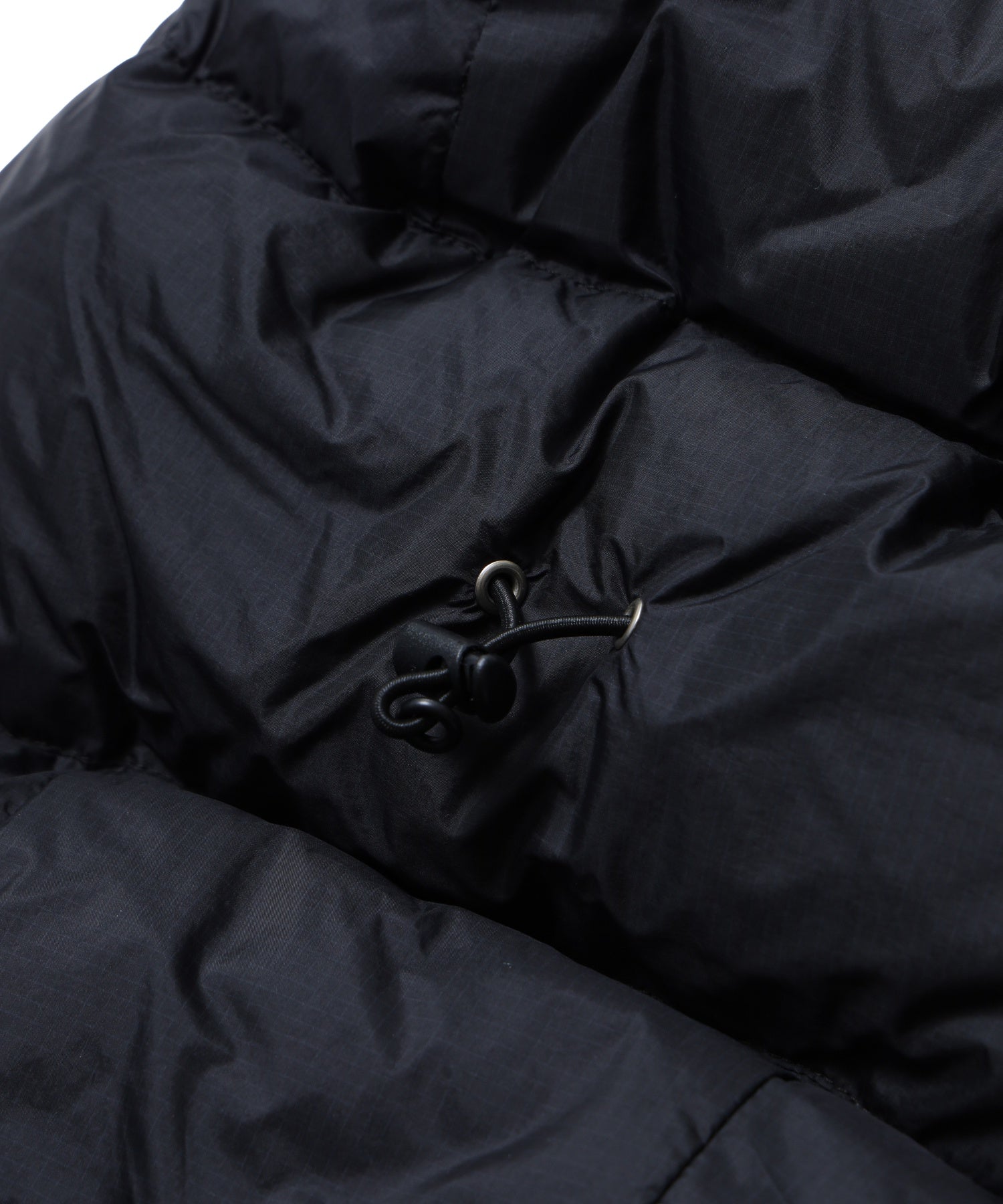 RIPSTOP HOODED DOWN JACKET