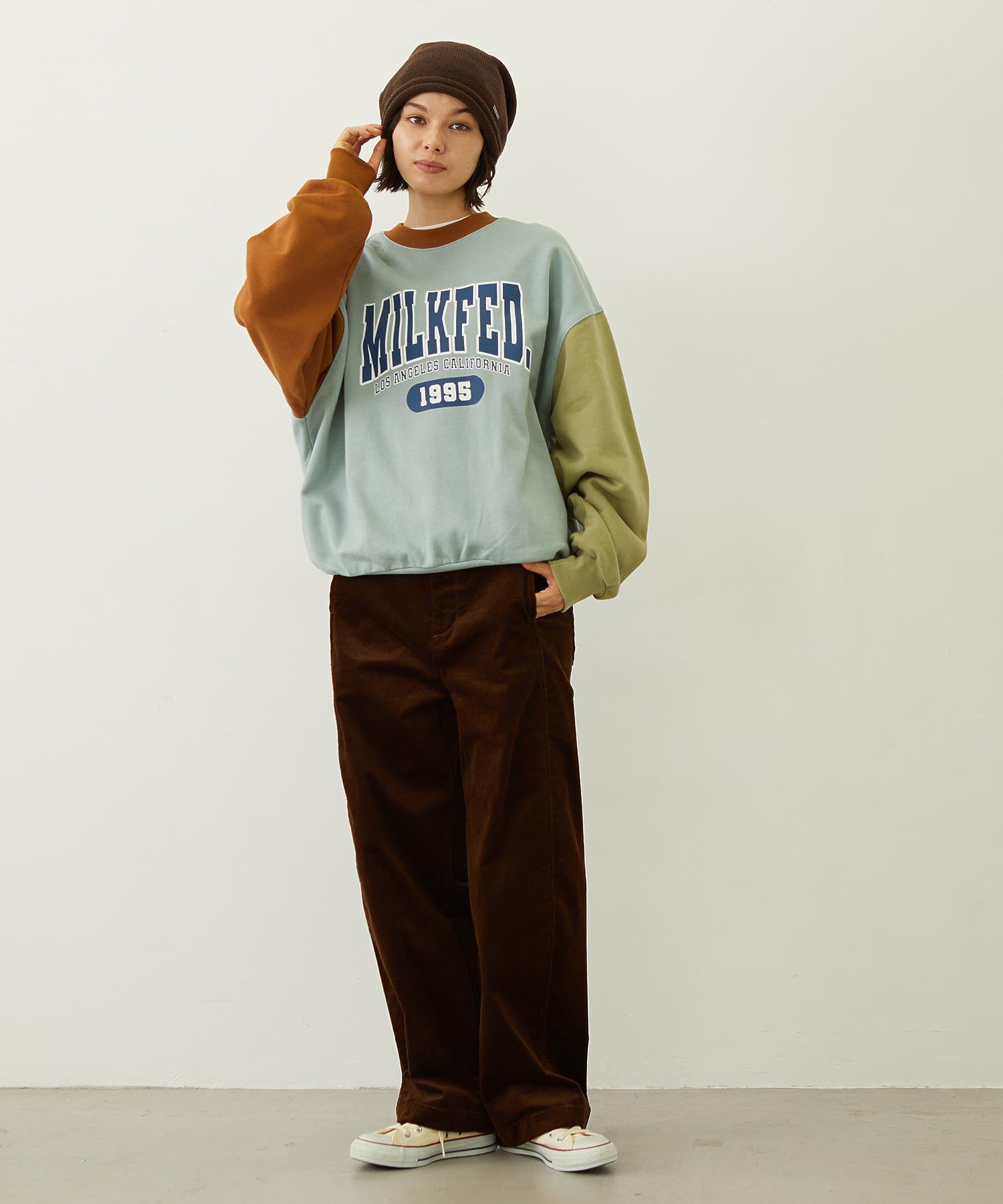 COLOR BLOCK SWEAT TOP