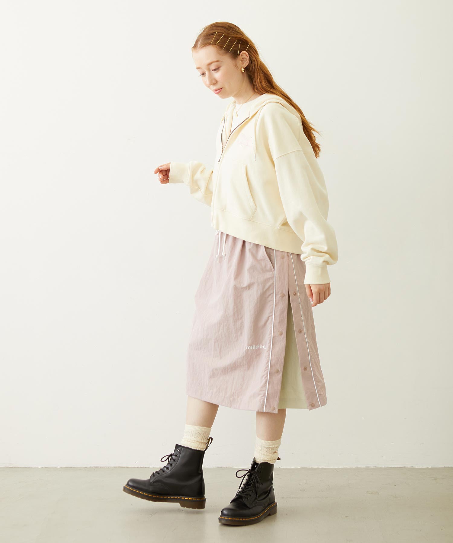 RHINESTONE LOGO SHORT ZIP UP HOODIE