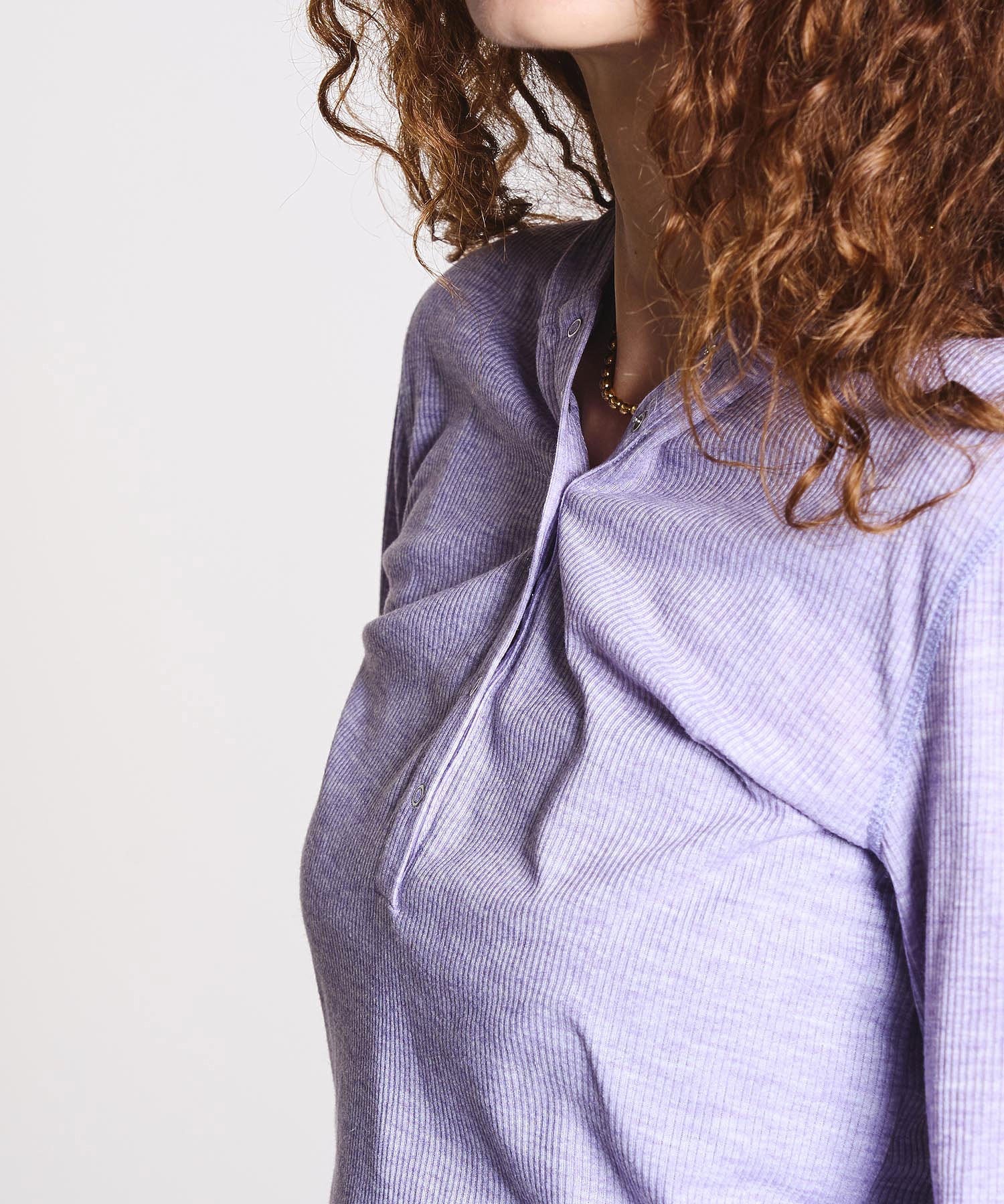 HOODED HENLEY RIB TOP