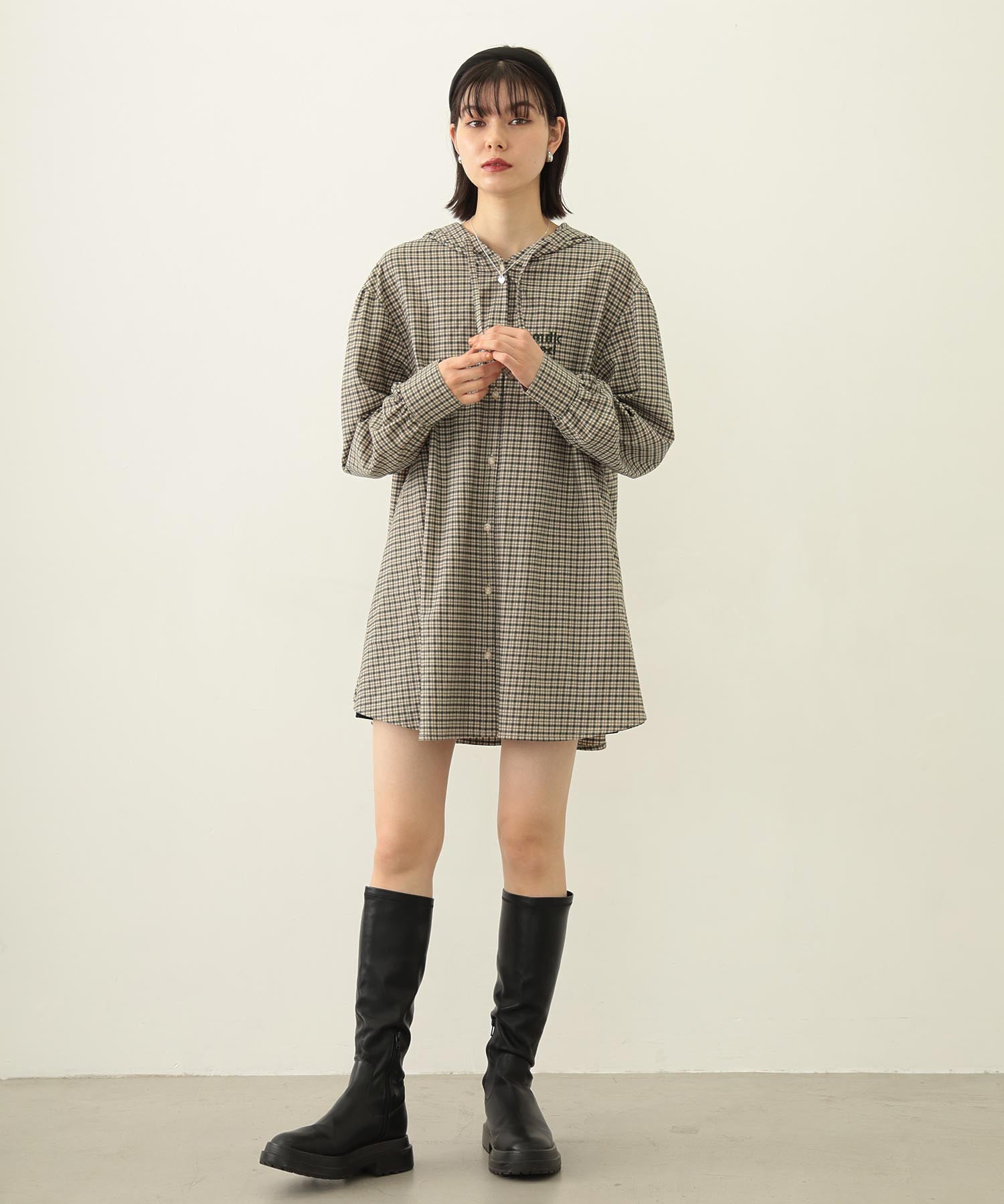 VOLUME SLEEVE HOODED BLOUSE