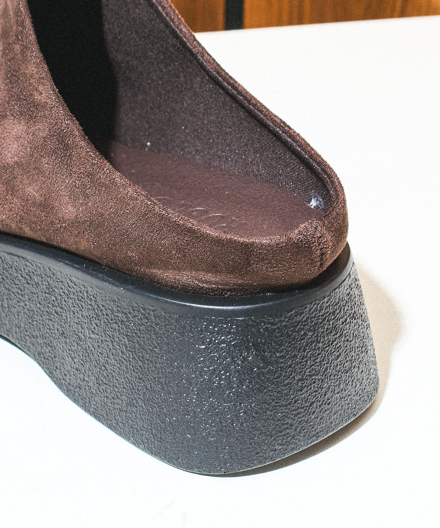 CLOG SHOES