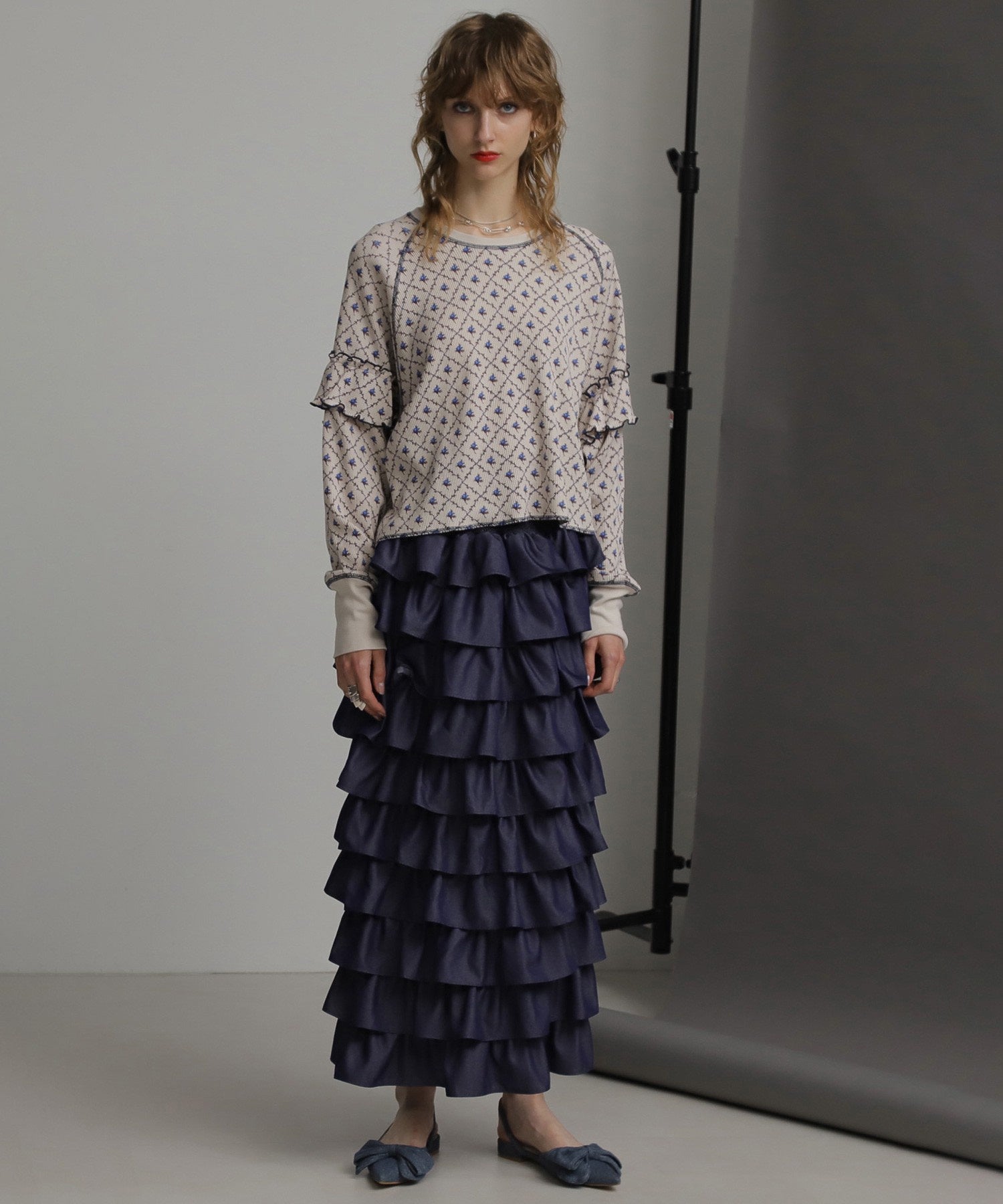 mag.by c/フラワーサーマルトップス