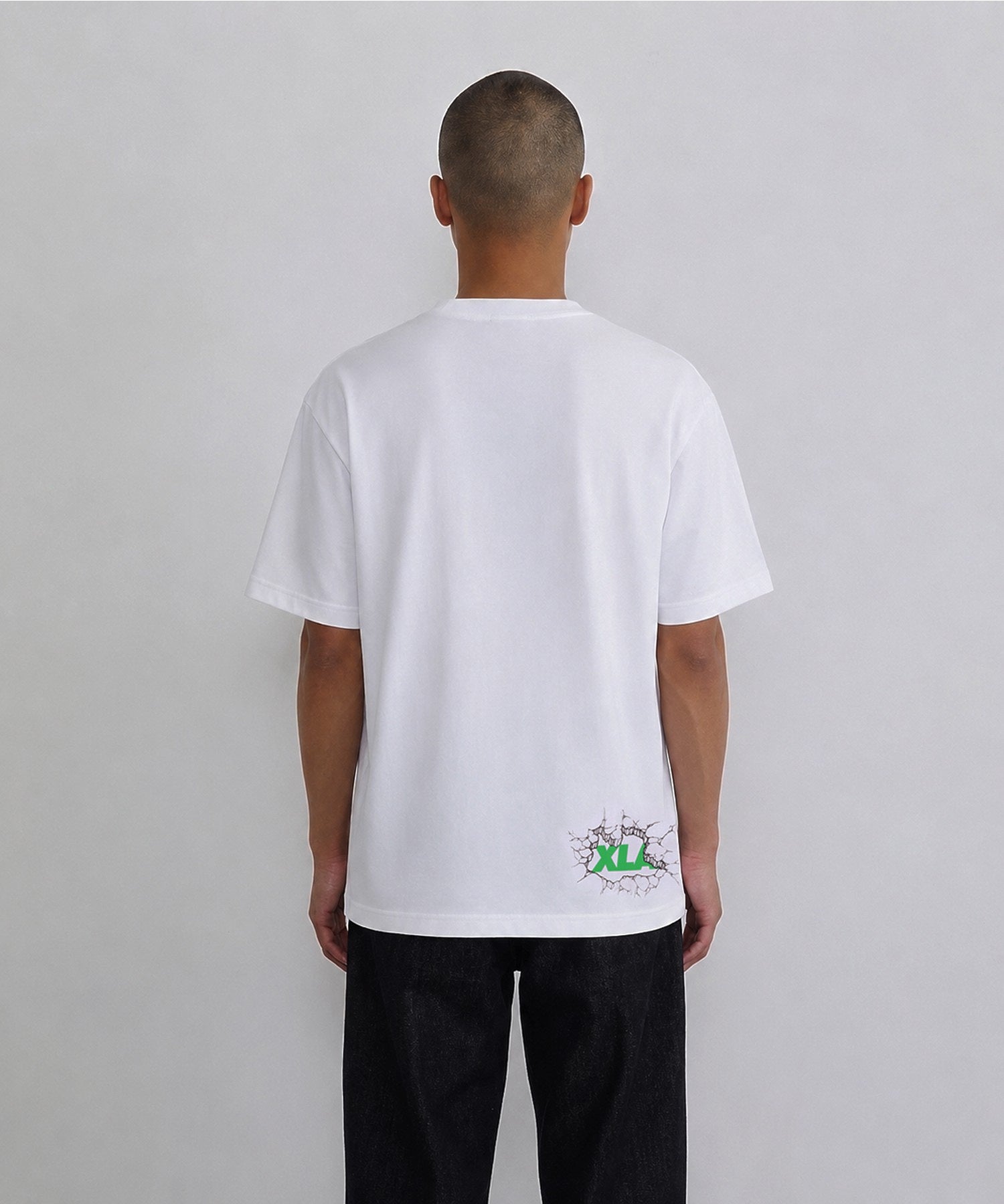XLARGE×LIXTICK CRACK WALL OG S/S TEE