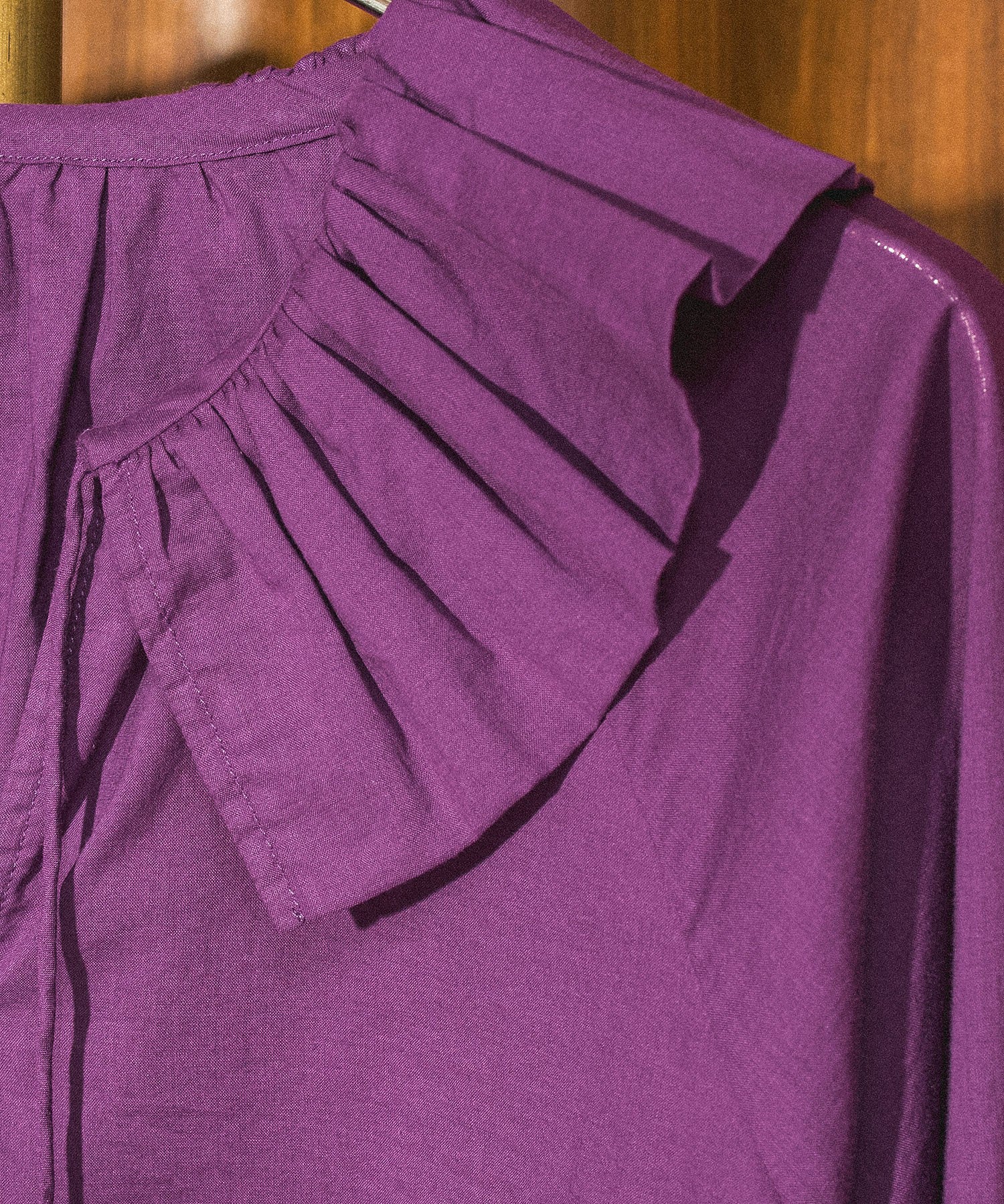 FRILL COLLAR BLOUSE