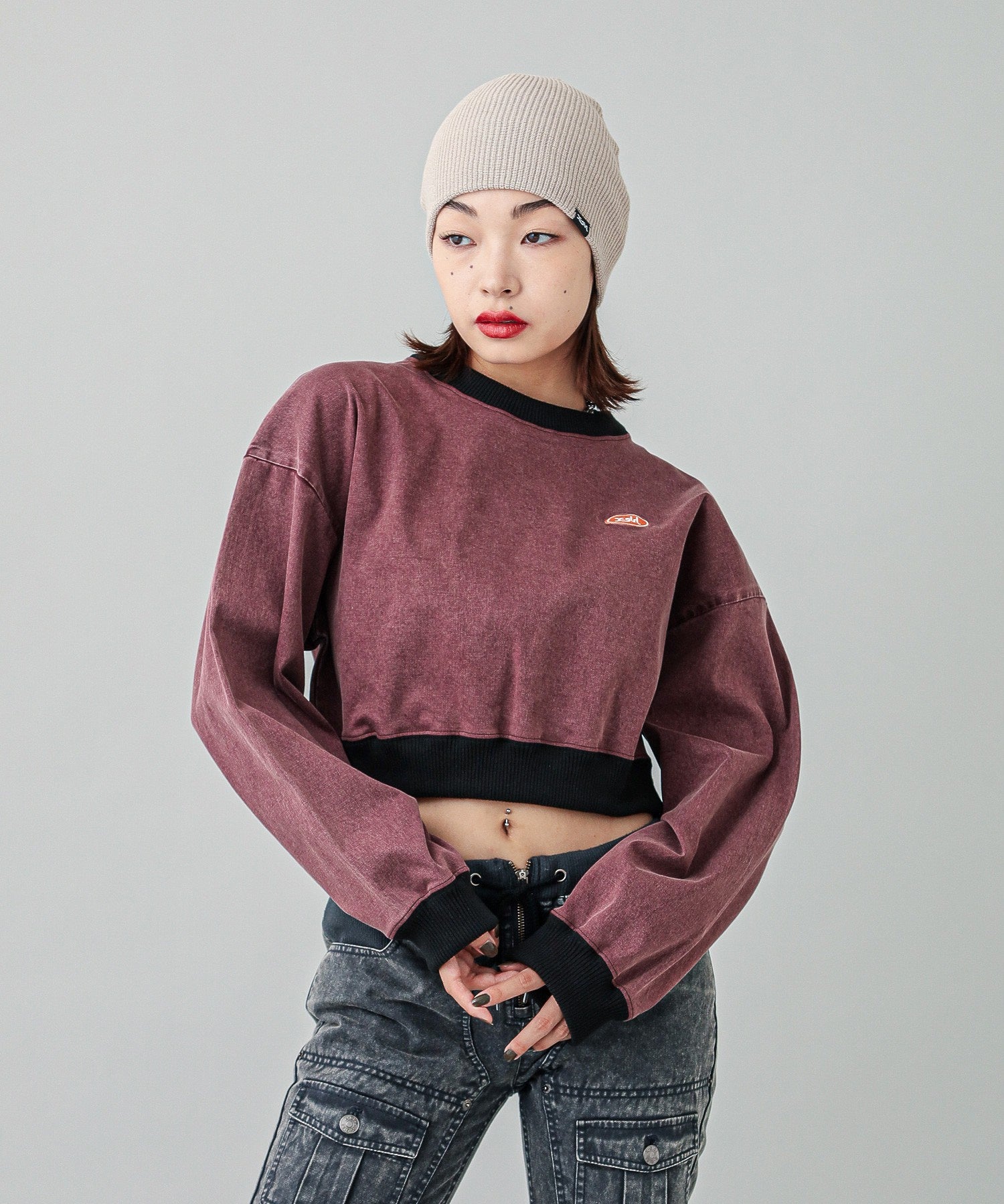 WOVEN CROPPED CREWNECK TOP