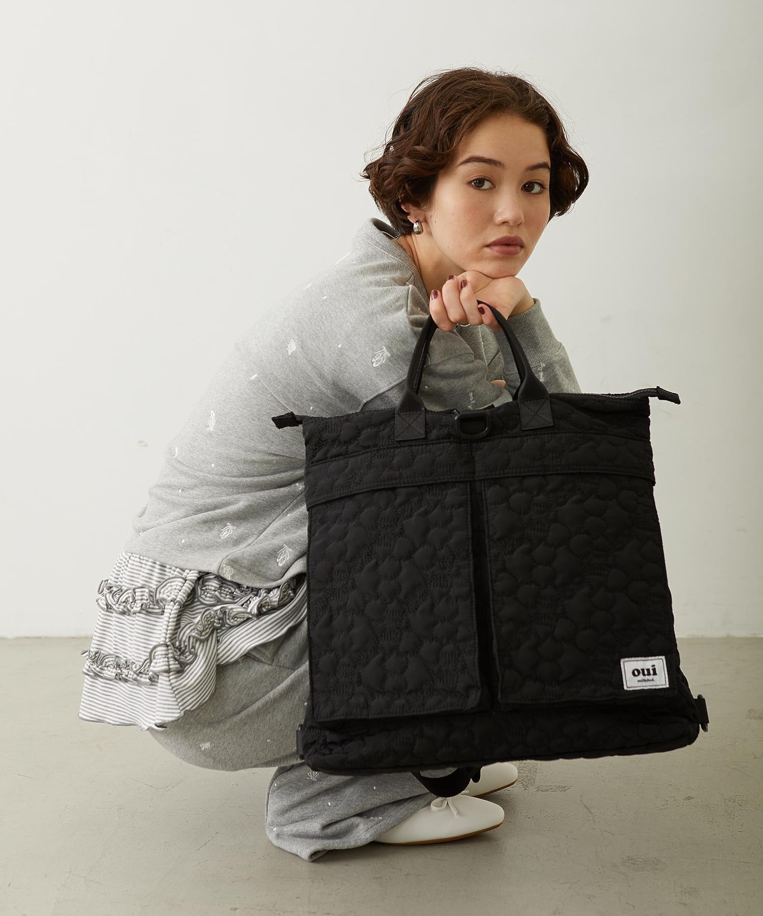 CHERRY QUILTED HELMET BAG