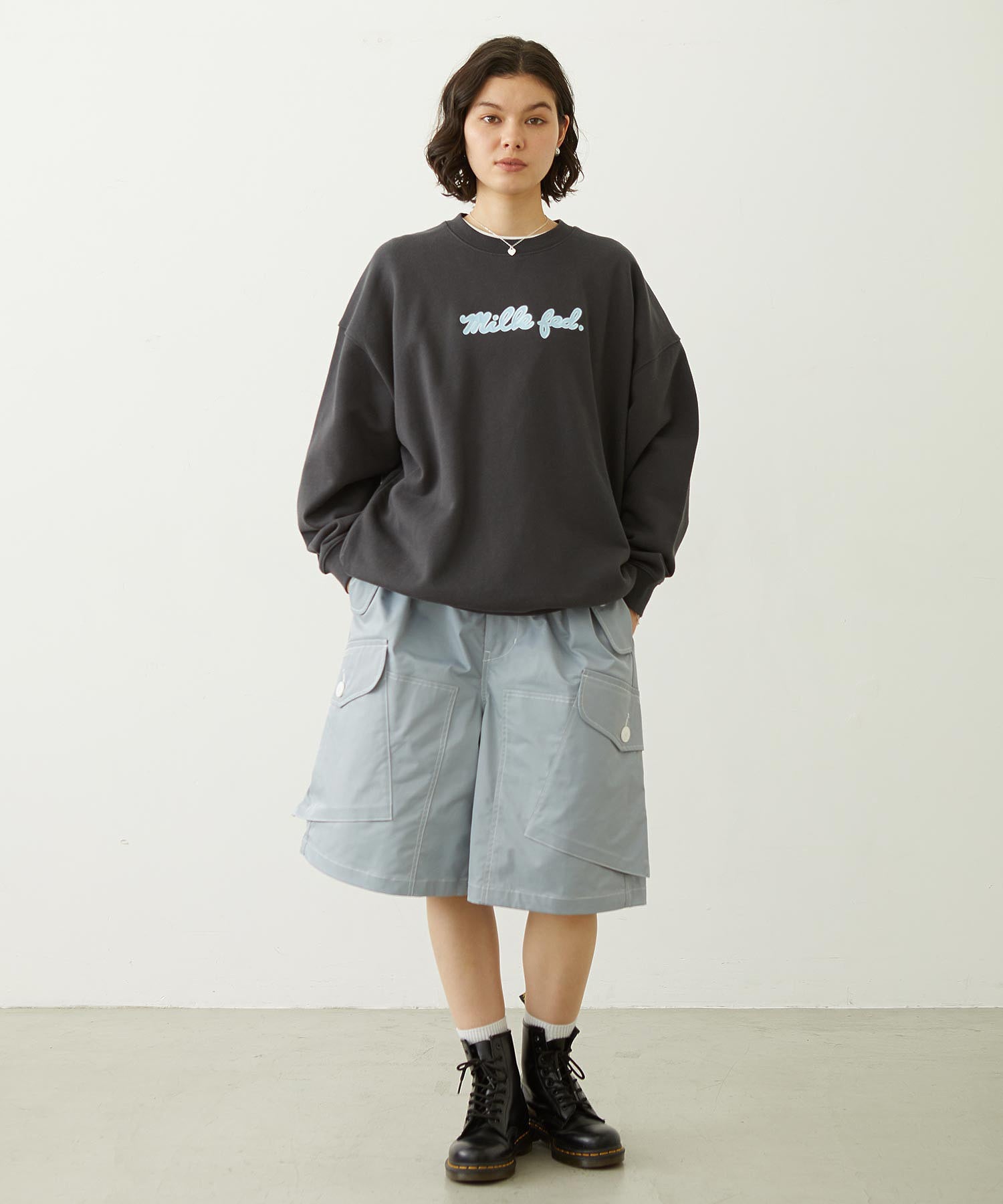 ICING LOGO SAGARA WIDE CREW SWEAT TOP
