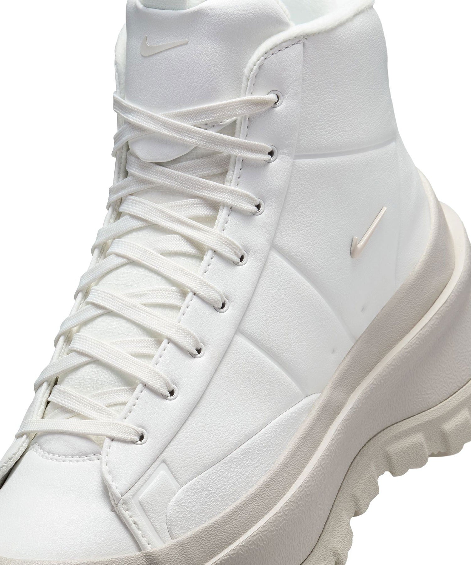 NIKE/BLAZER MID ROAM