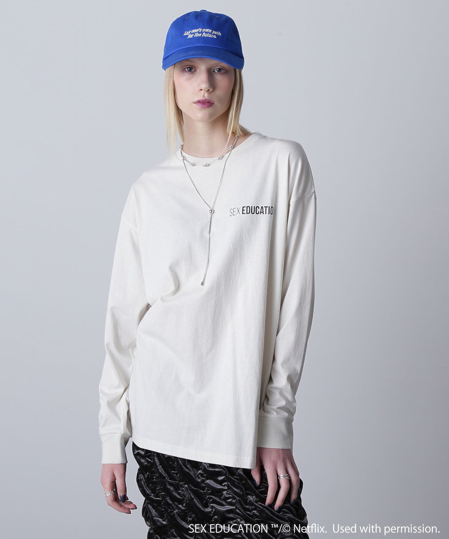 Netflix Series ‘SEX EDUCATION’ × ROSE BUD/PHOTO BACK PRINT TEE