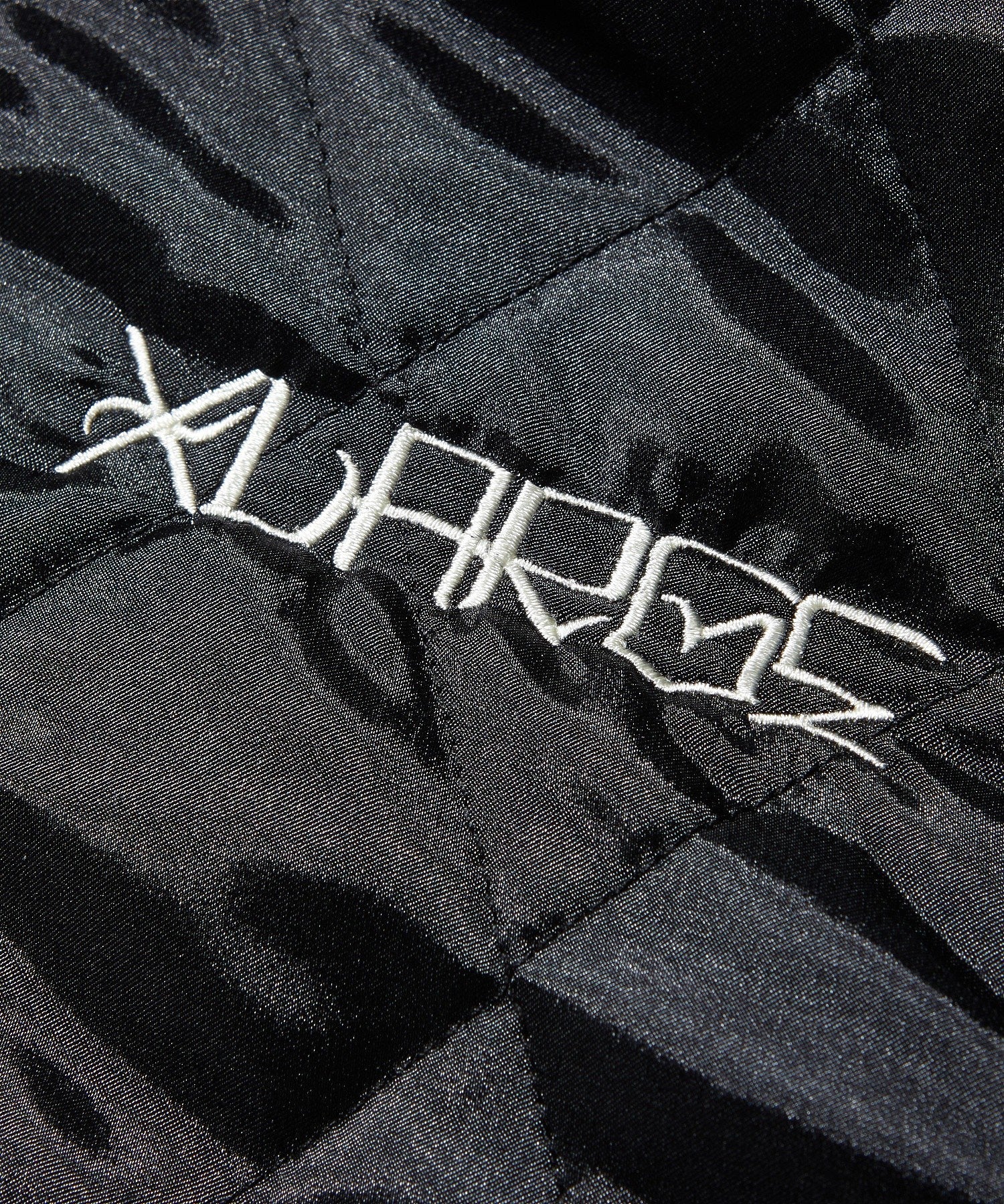 XLARGE×ESTEVAN ORIOL REVERSIBLE SOUVENIR JACKET