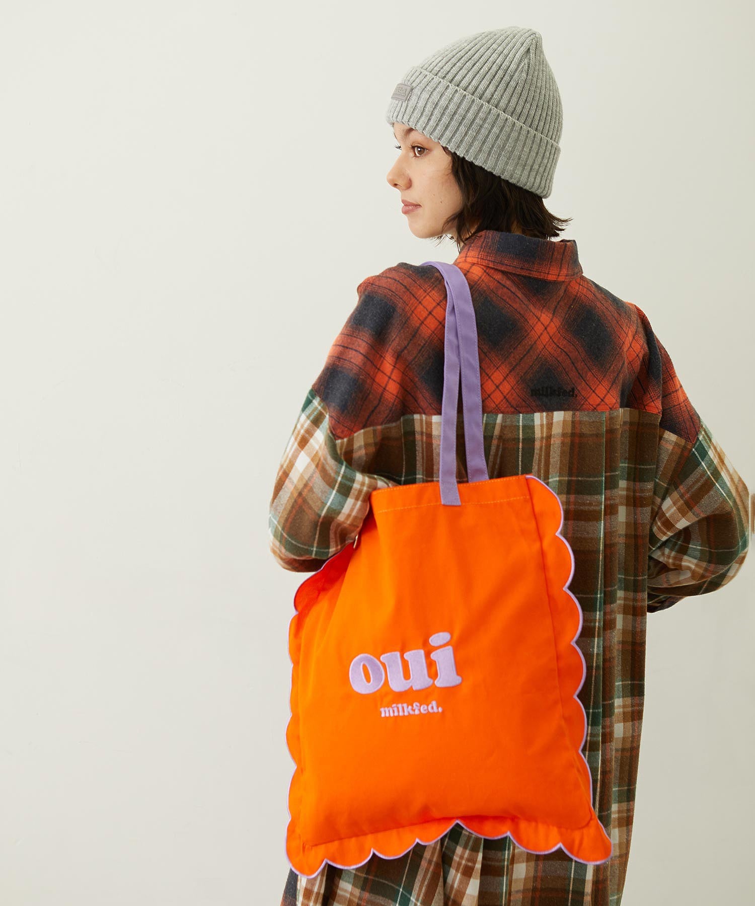 RUFFLE TOTE BAG
