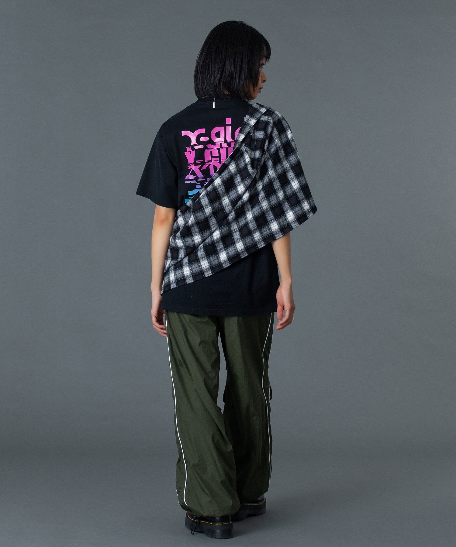 FACE LABEL TRACK PANTS