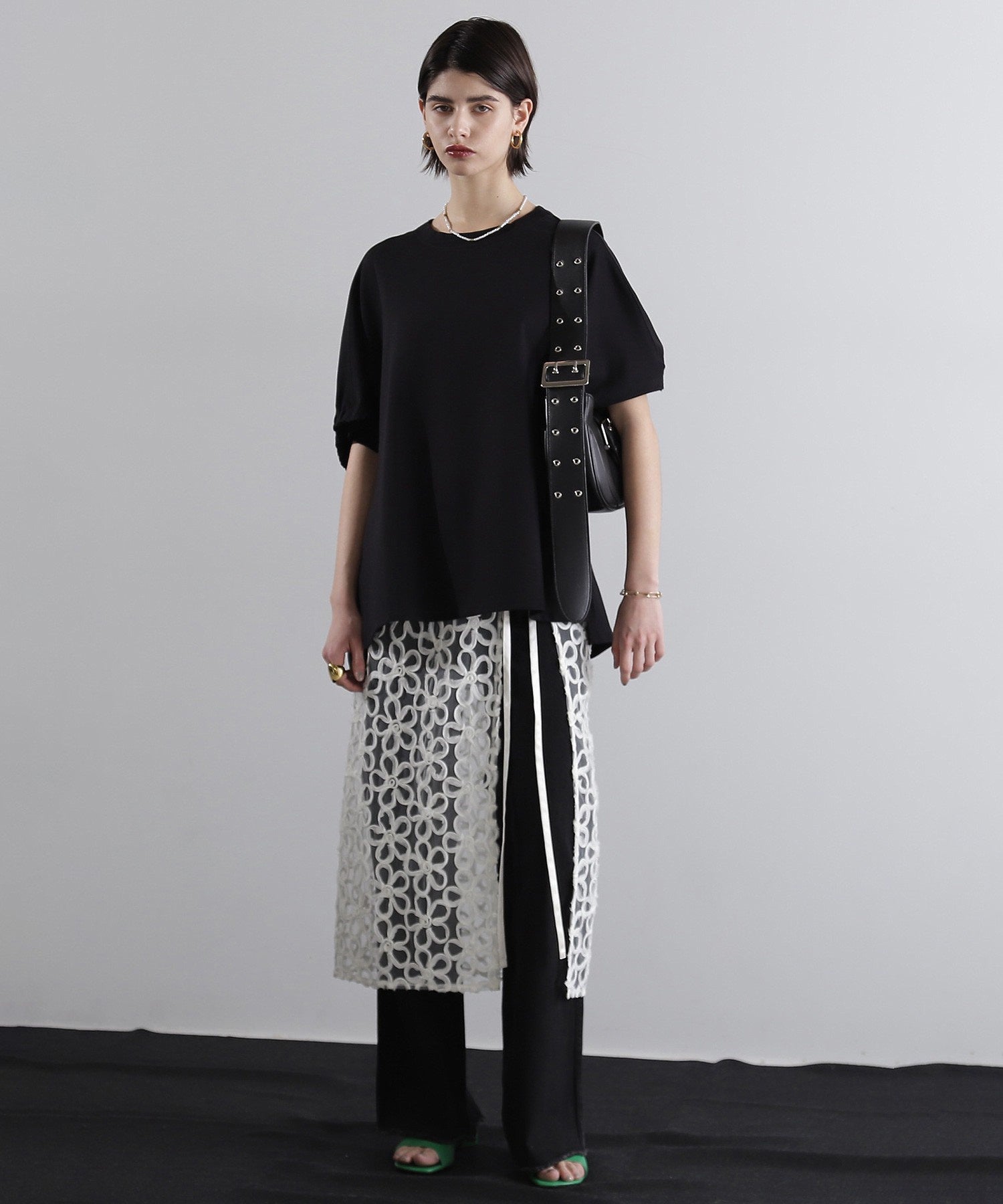 ボックスシルエットカットソー