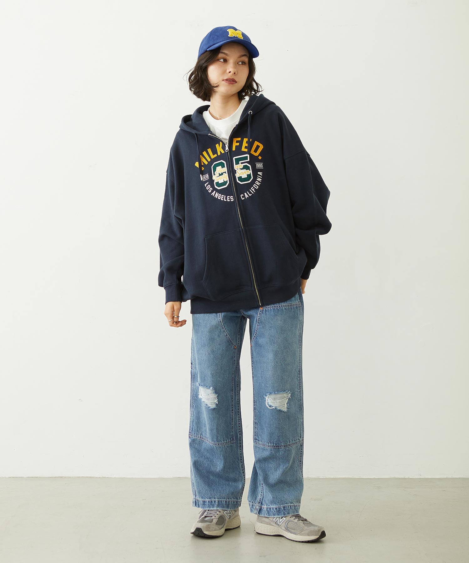 DOUBLE KNEE DISTRESSED DENIM PANTS