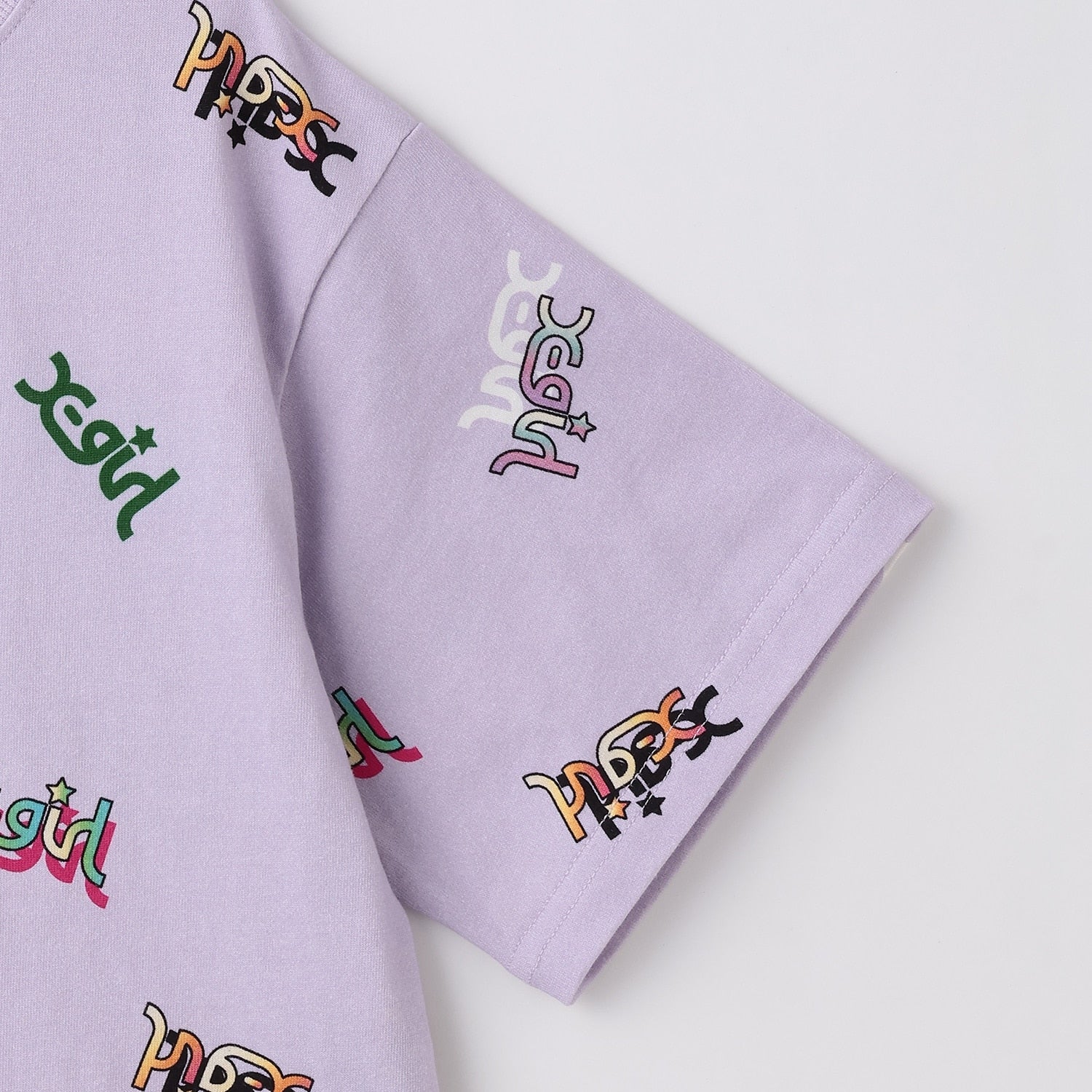 ミルズロゴ総柄半袖Tシャツ