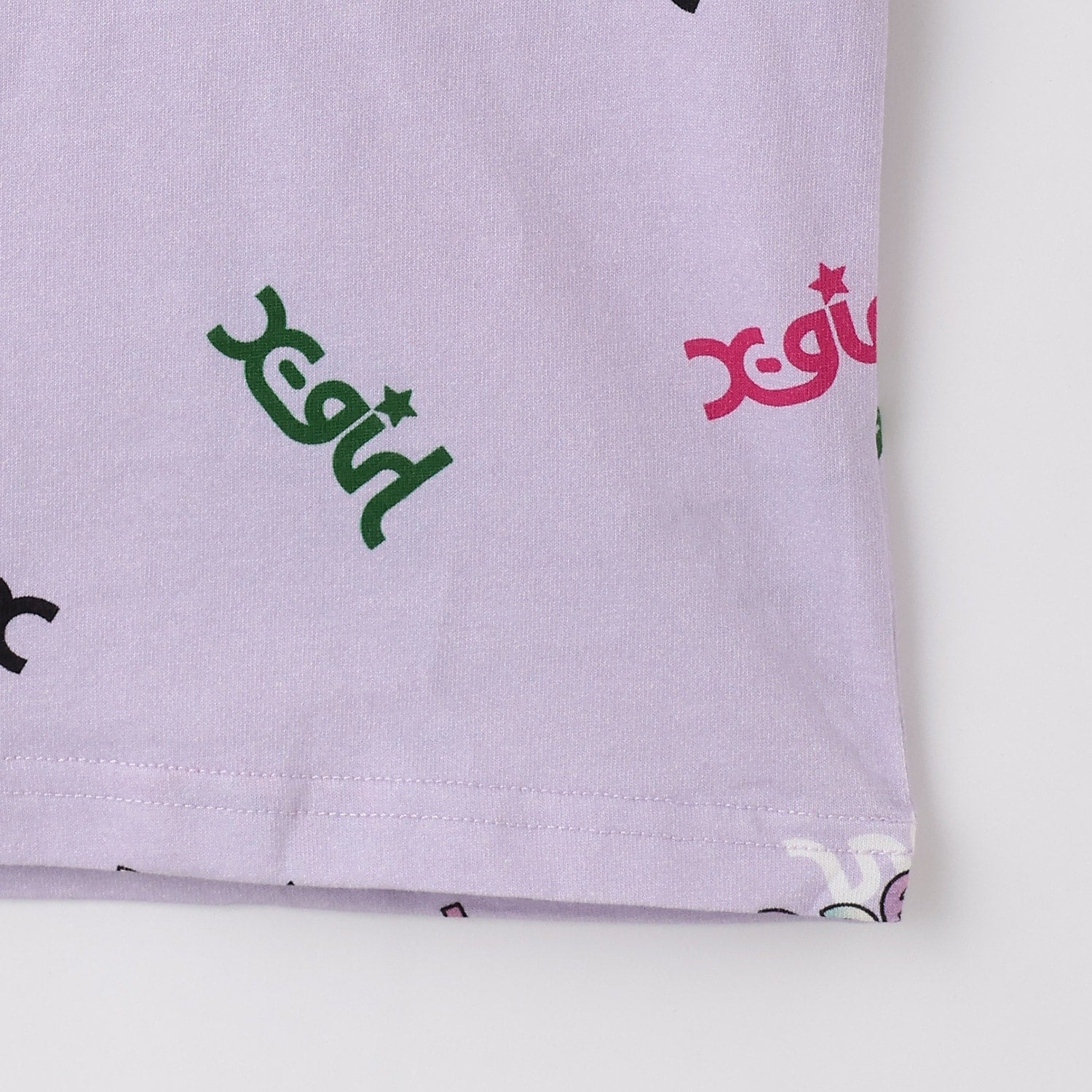 ミルズロゴ総柄半袖Tシャツ