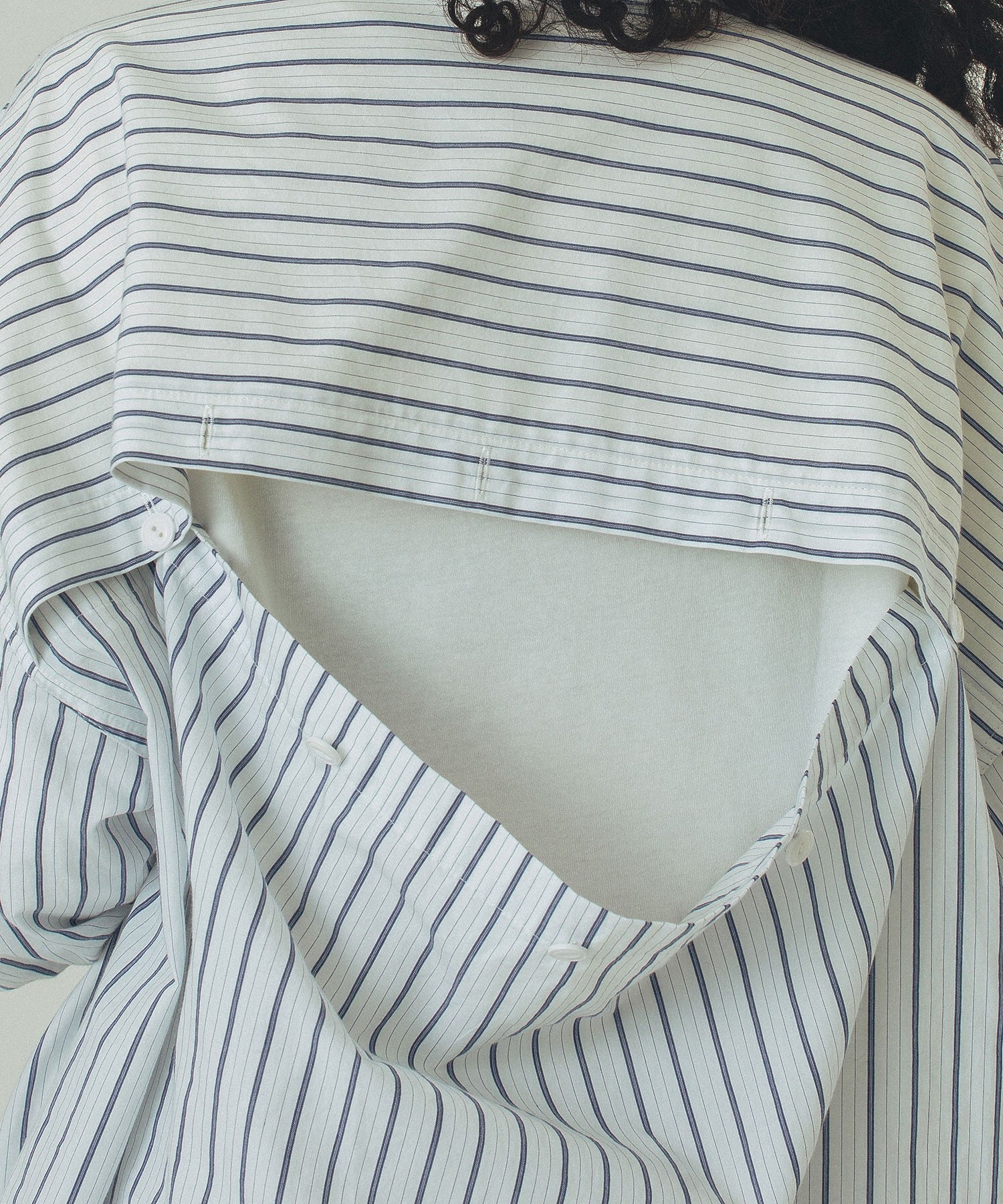 GENE HEAVENS/BACK OPEN STRIPE SHIRT