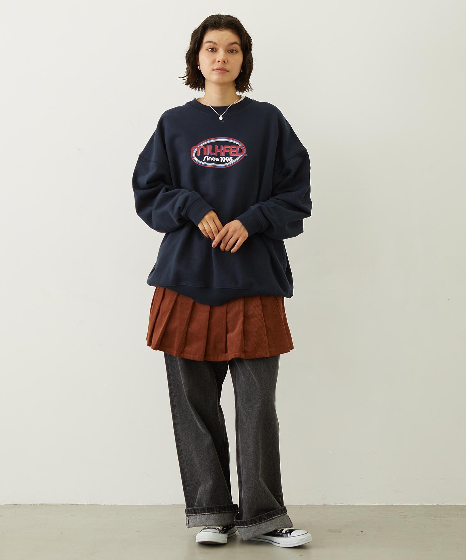 CIRCLE LOGO SWEAT TOP