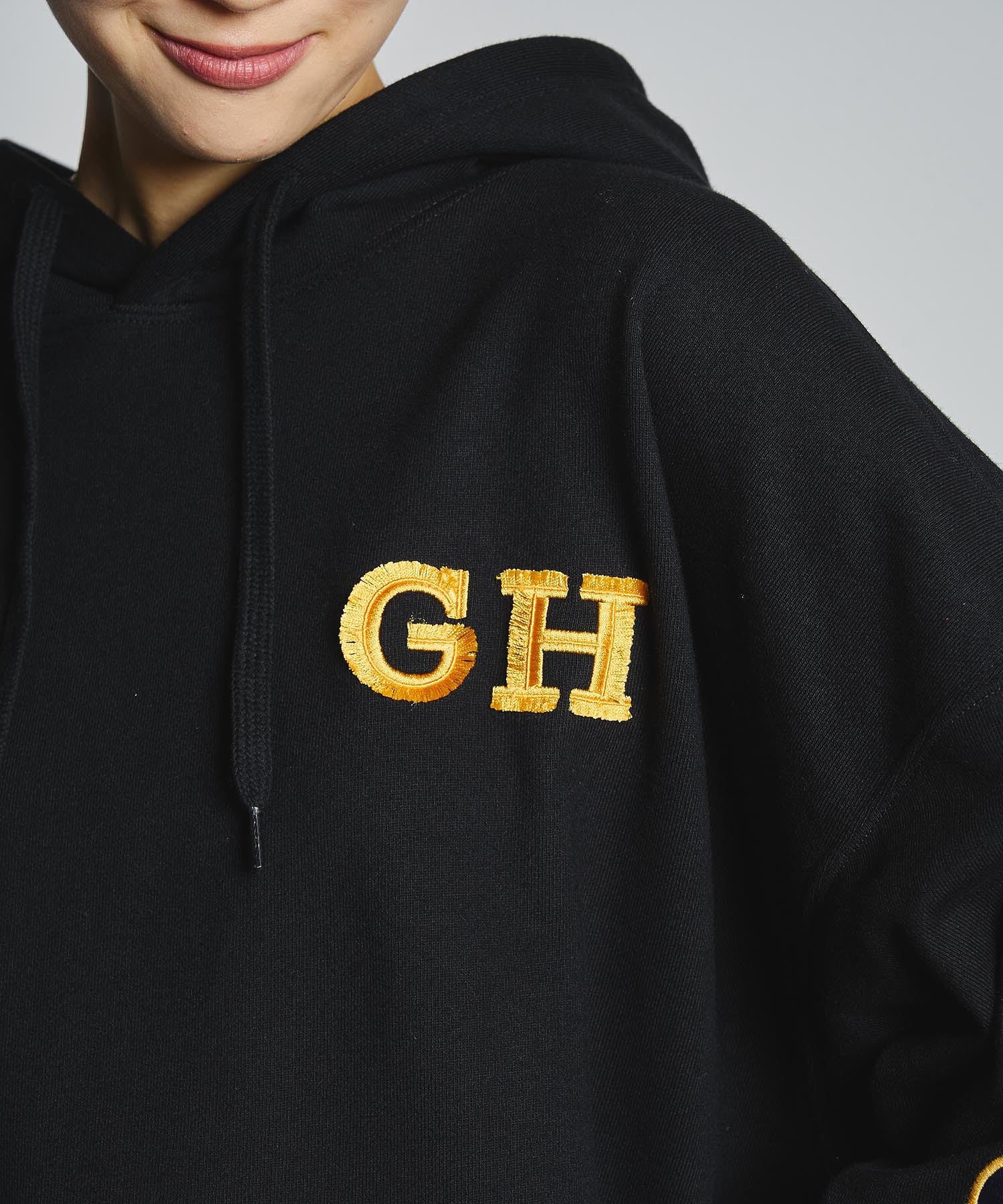 GENE HEAVENS/EMBROIDERY HOODED SWEAT