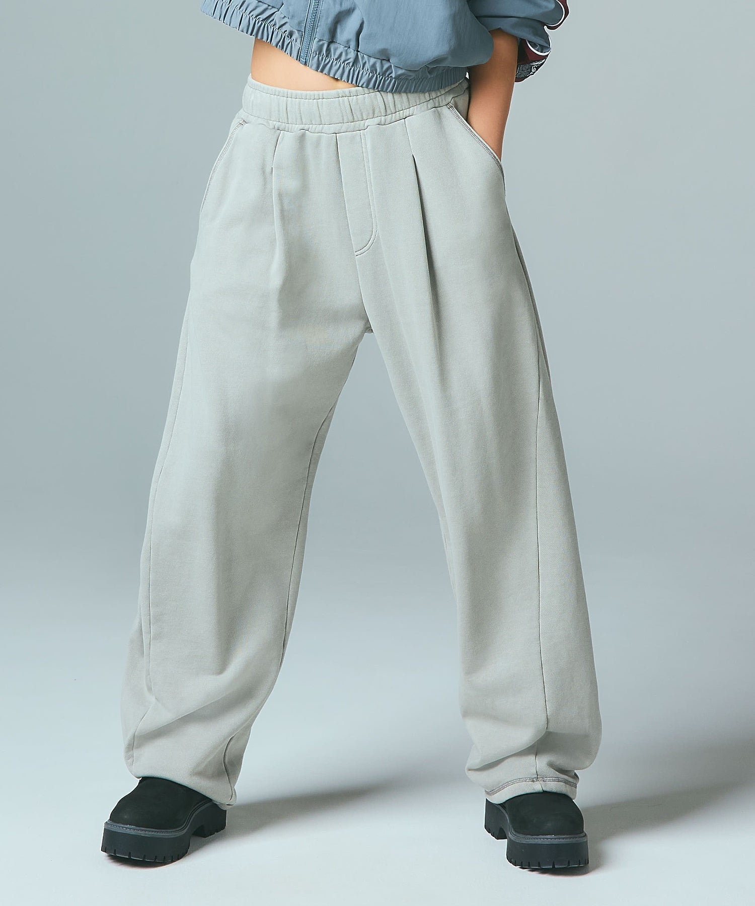 PIGMENT DYED SCRIPT LOGO SWEATPANTS