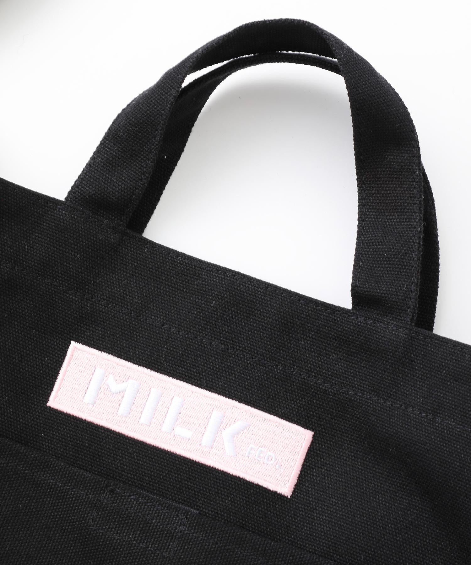 COOPER LOGO SHOULDER BAG MILKFED.