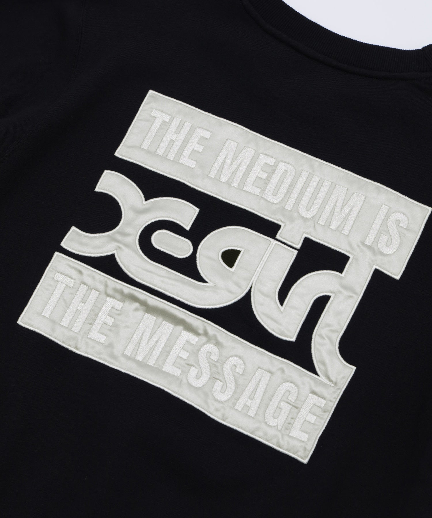 BOX AND MILLS LOGO PATCH SWEATSHIRT