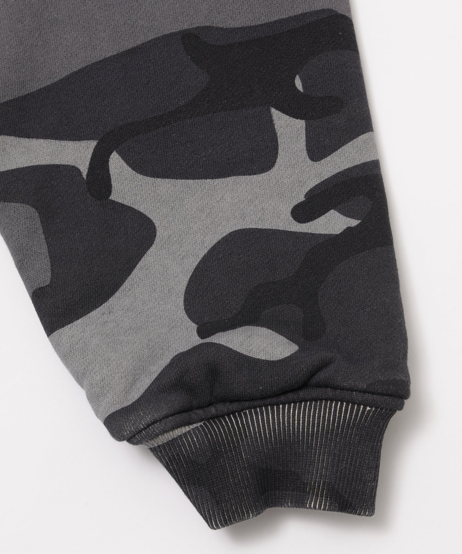REVERSIBLE CAMO ZIP HOODED SWEATSHIRT