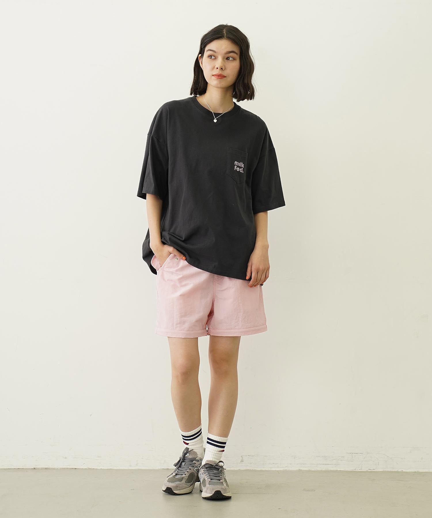 CUT OUT LOGO POCKET WIDE S/S TEE